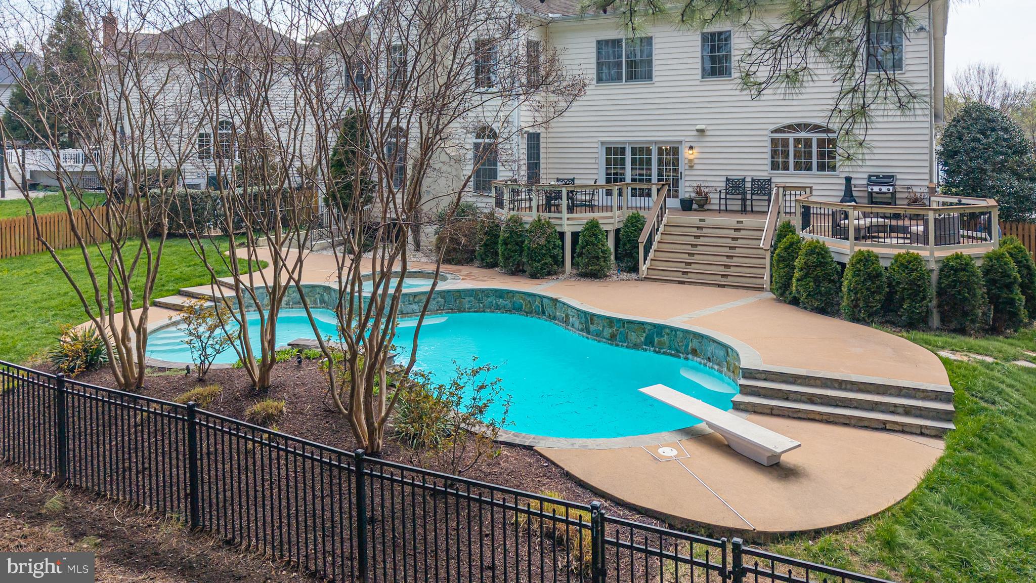 DOMINION VALLEY COUNTRY CLUB - Residential