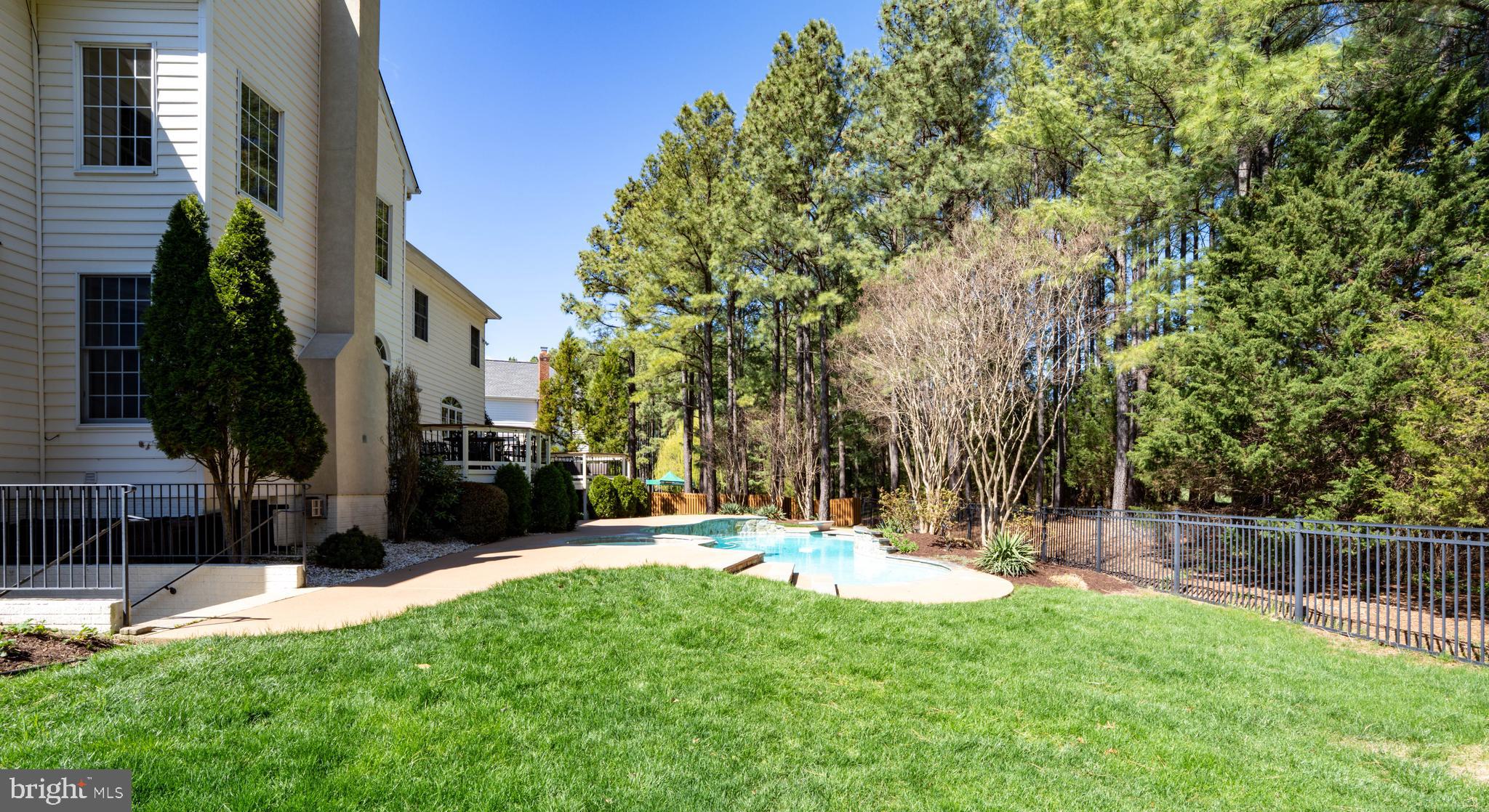 DOMINION VALLEY COUNTRY CLUB - Residential