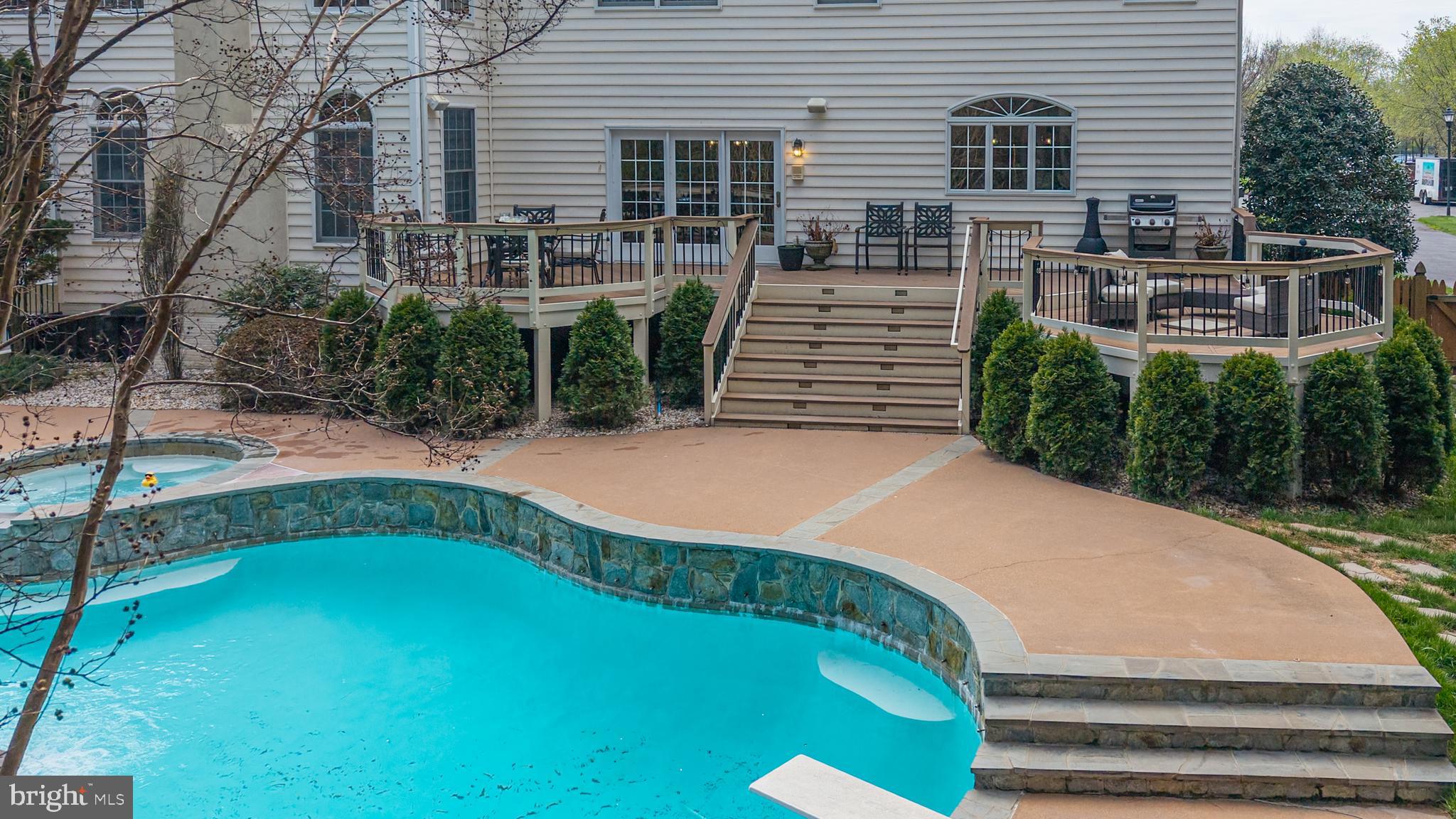 DOMINION VALLEY COUNTRY CLUB - Residential