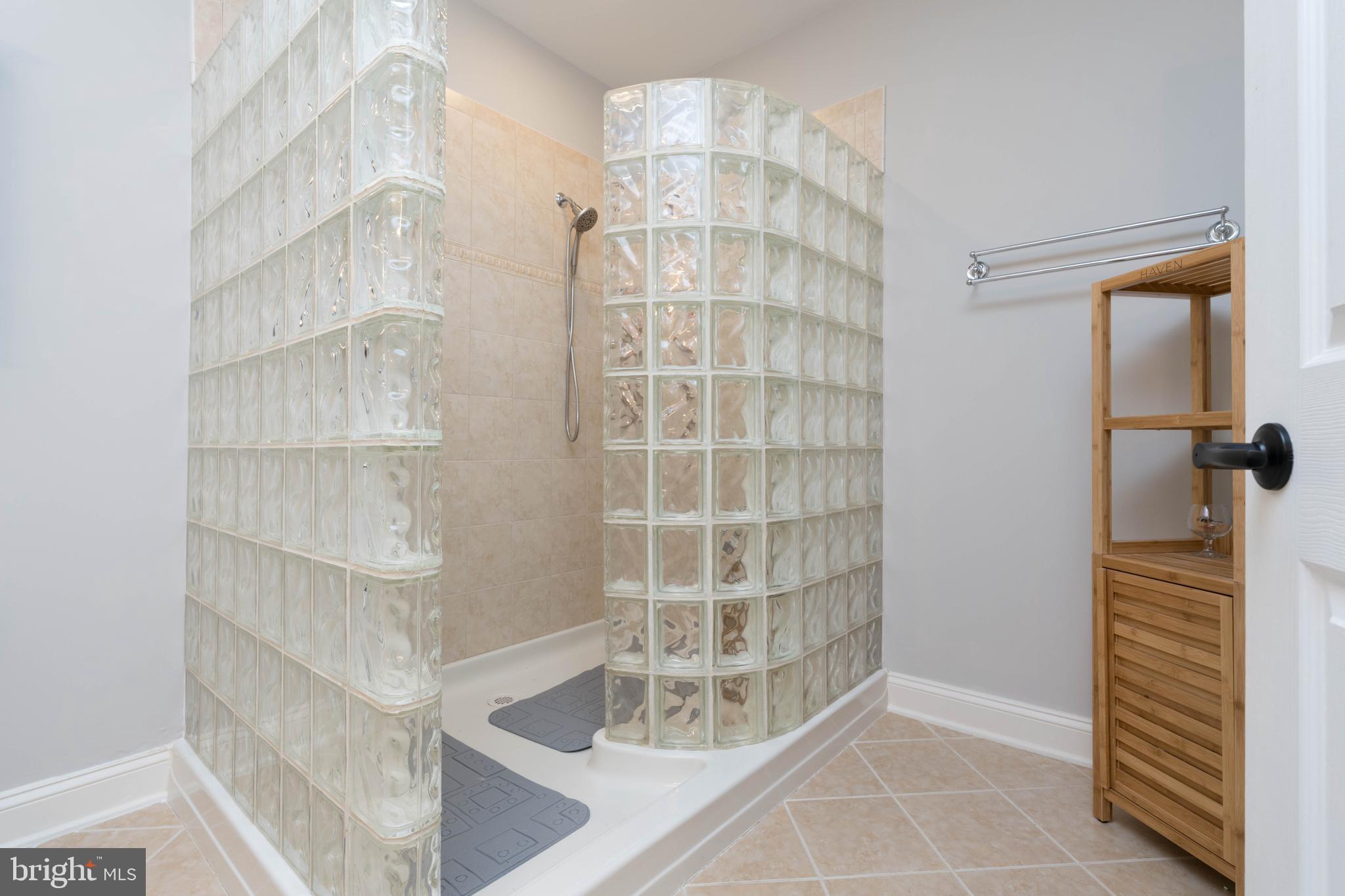 DOMINION VALLEY COUNTRY CLUB - Residential