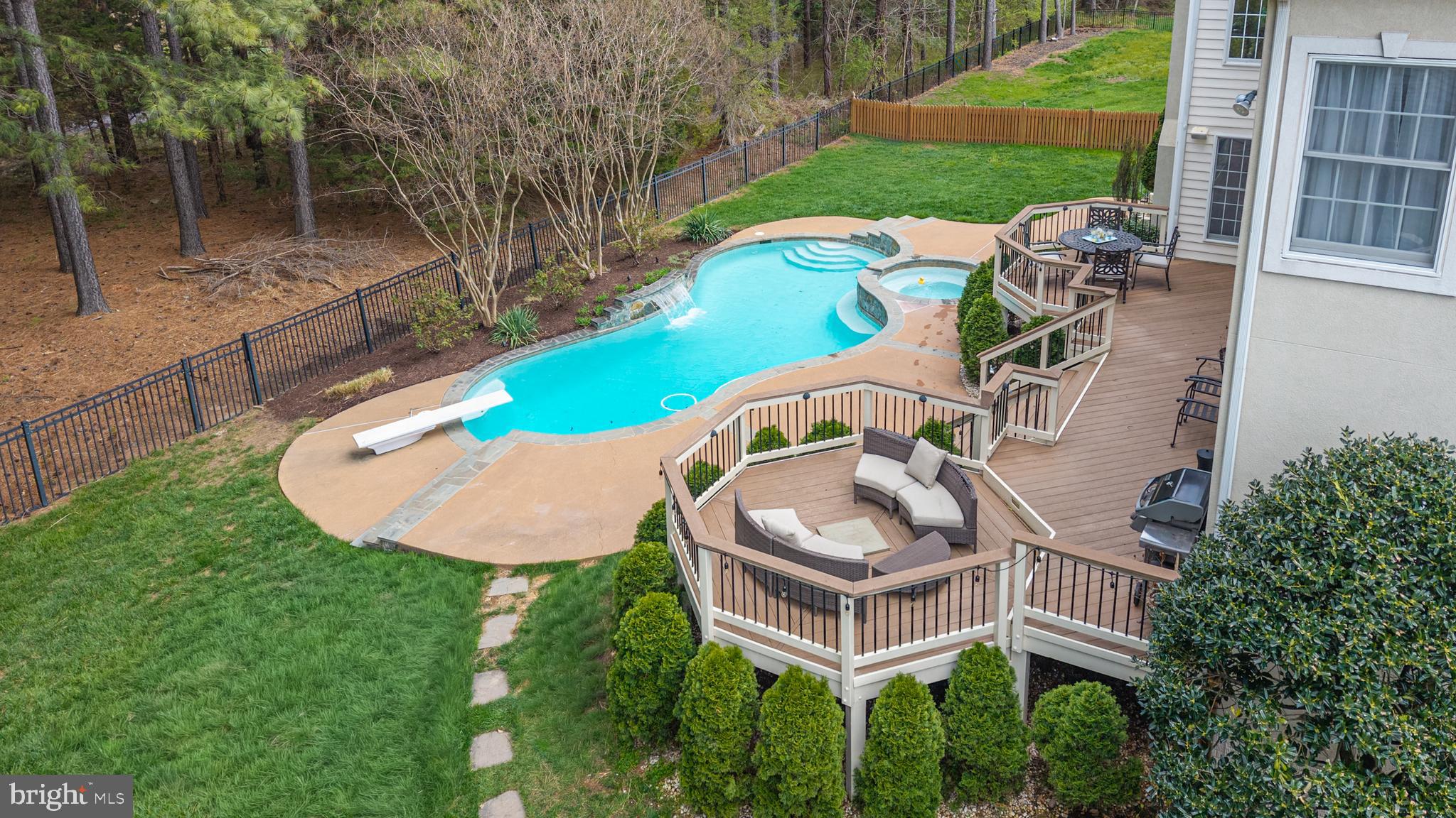 DOMINION VALLEY COUNTRY CLUB - Residential