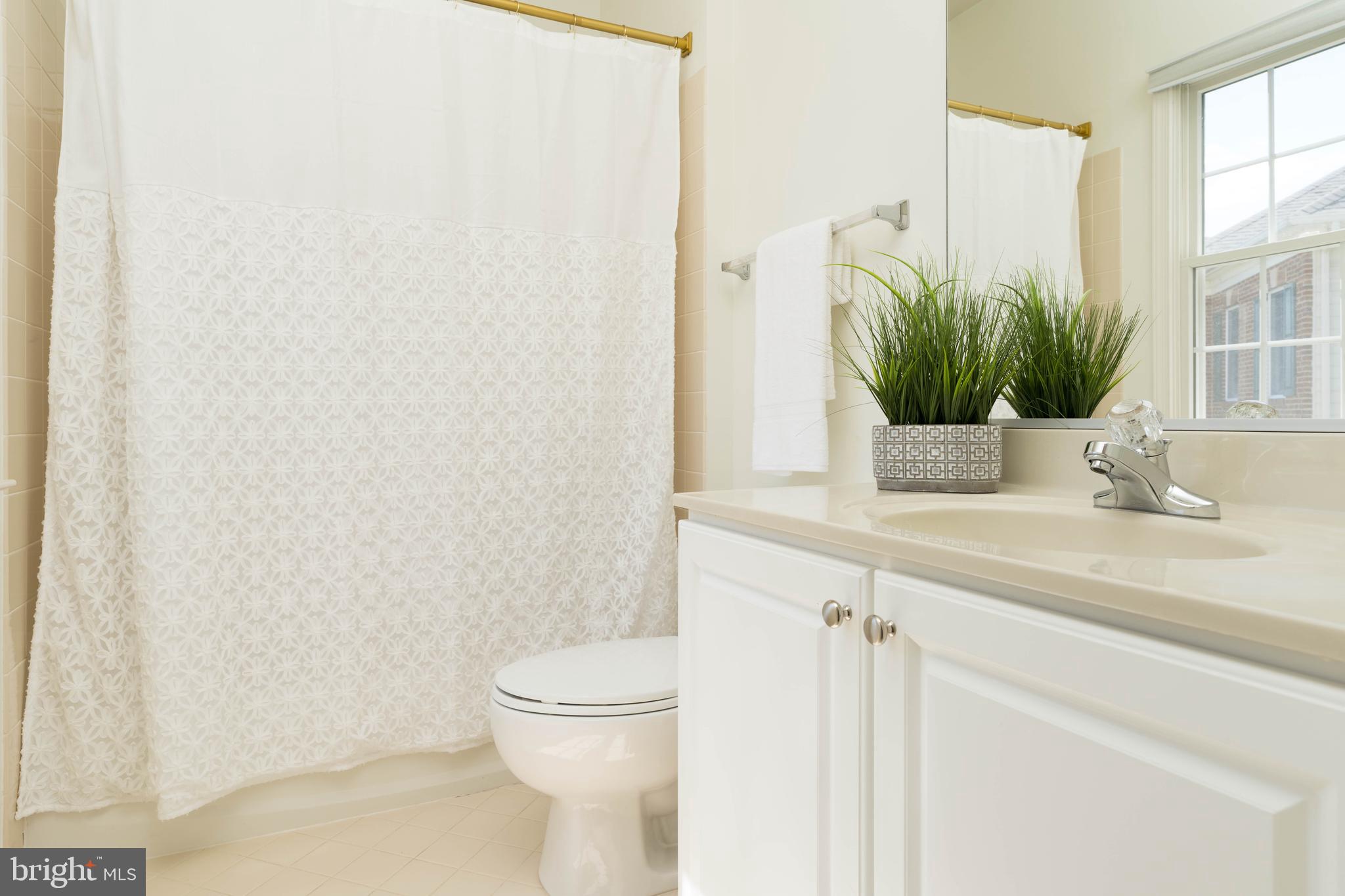 DOMINION VALLEY COUNTRY CLUB - Residential