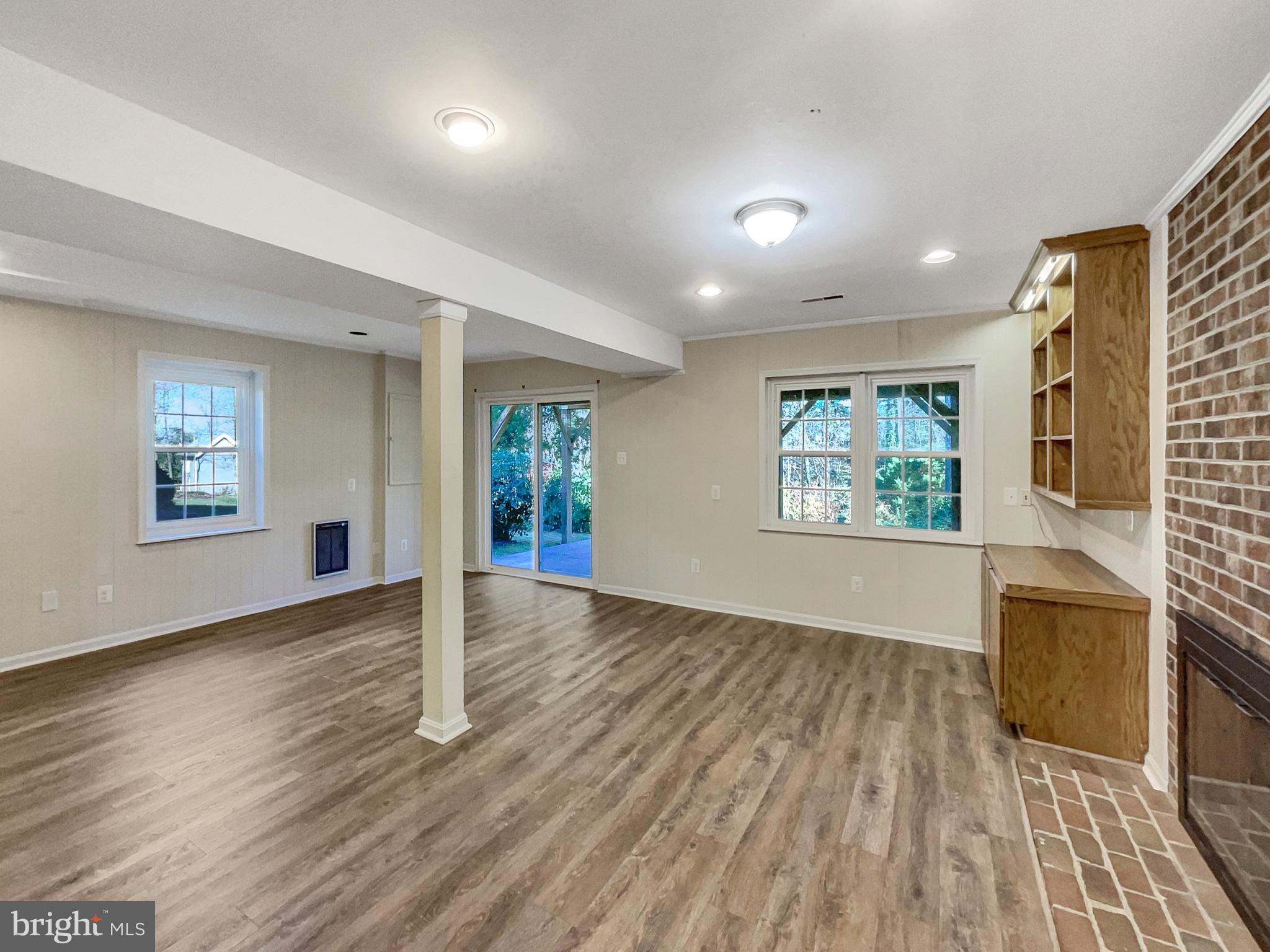 BUSH HILL WOODS - Residential