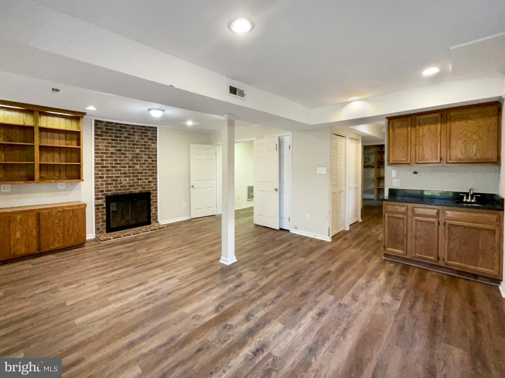 BUSH HILL WOODS - Residential