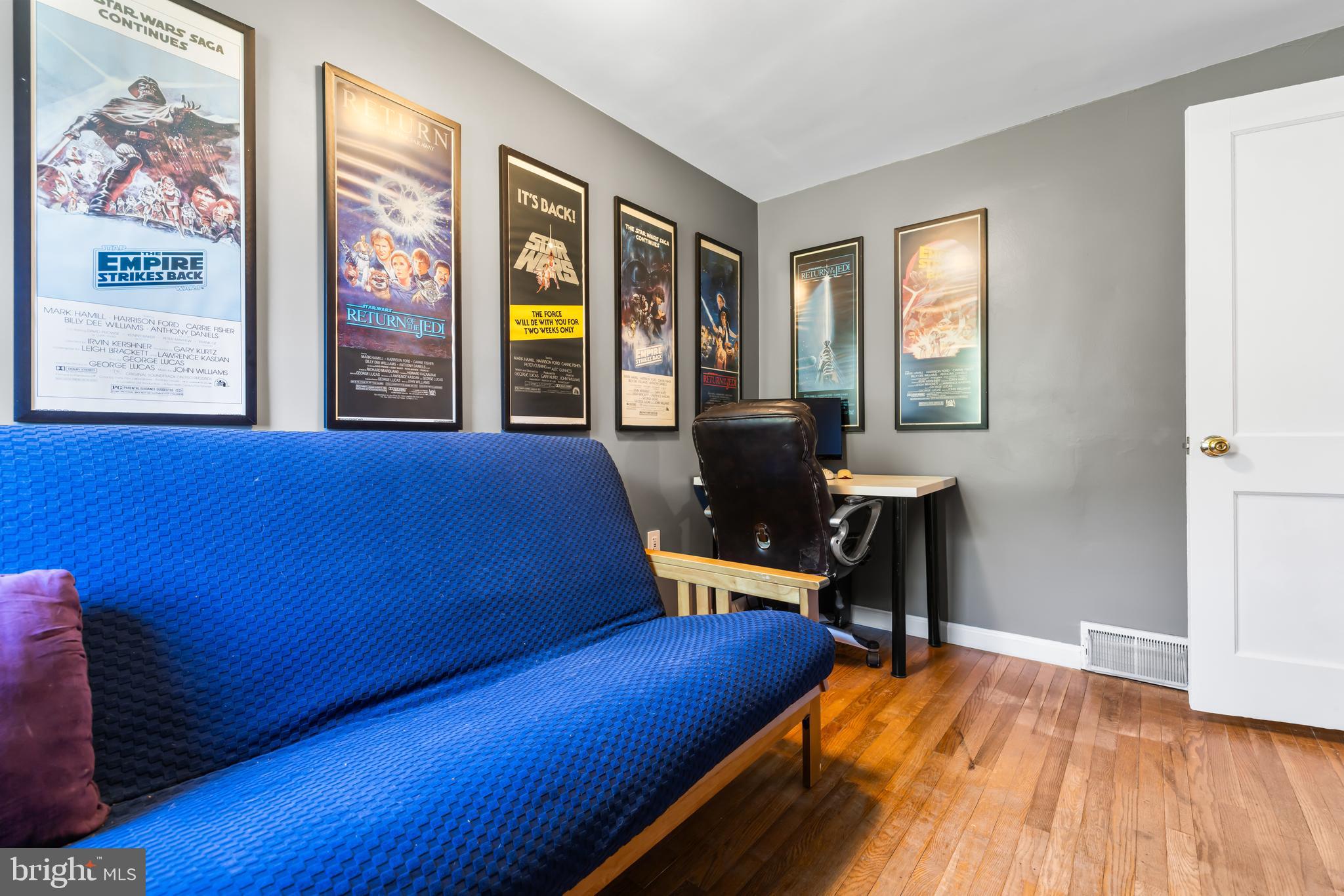 ROSLYN - Residential