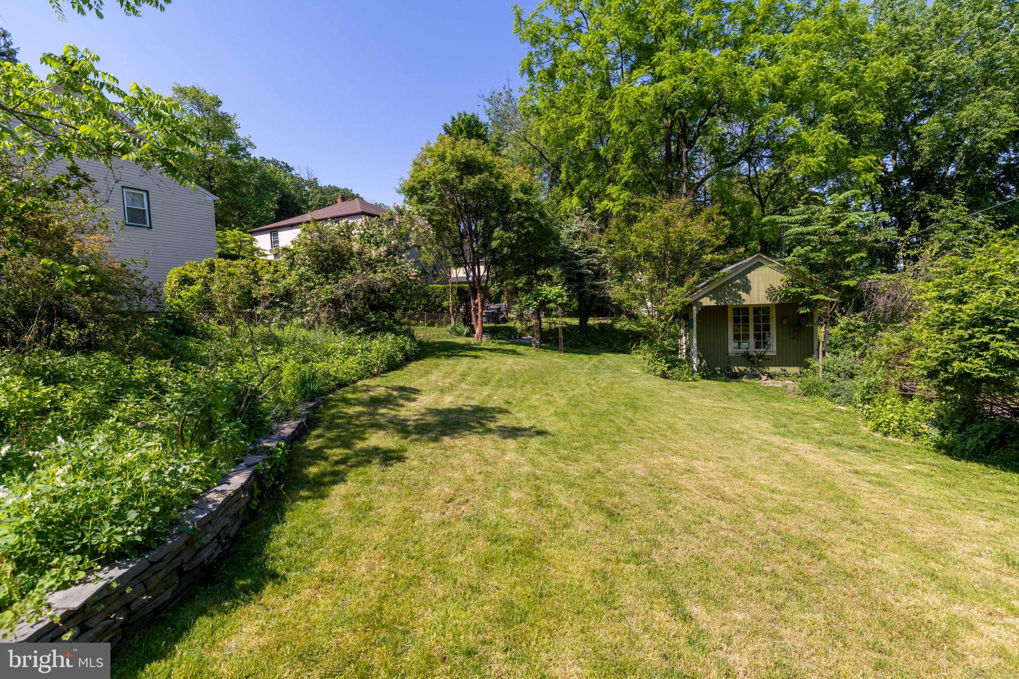 ROSLYN - Residential