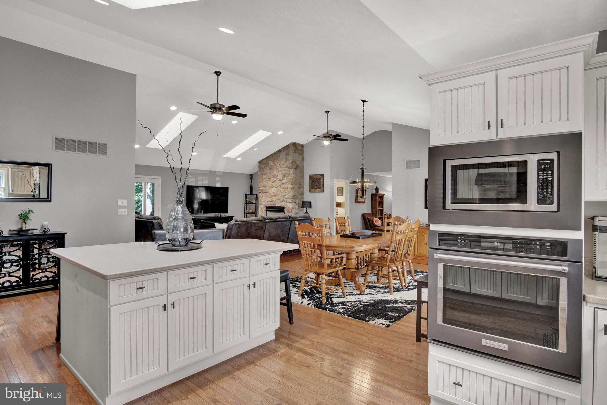 WINDSOR TWP - Residential