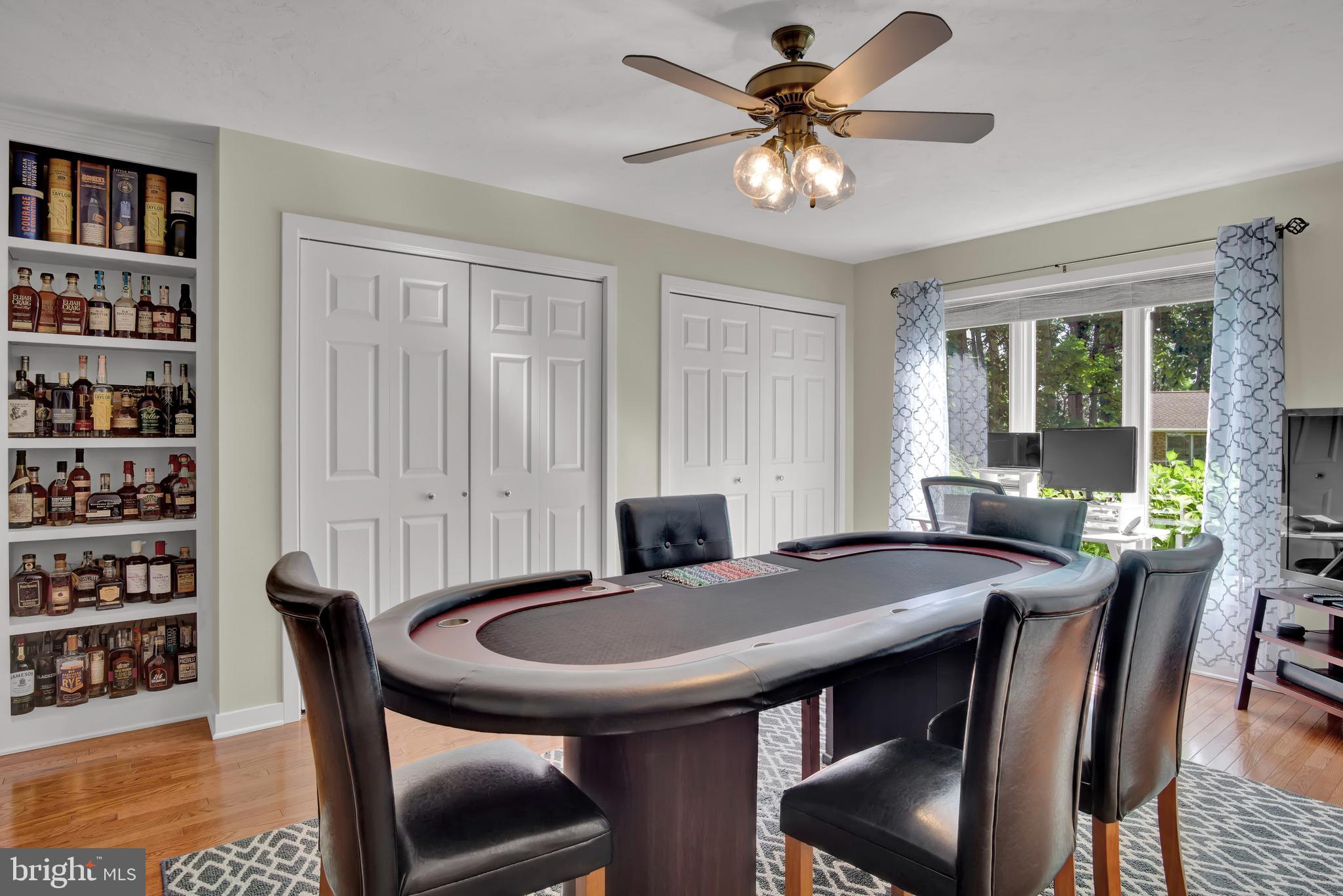 WINDSOR TWP - Residential