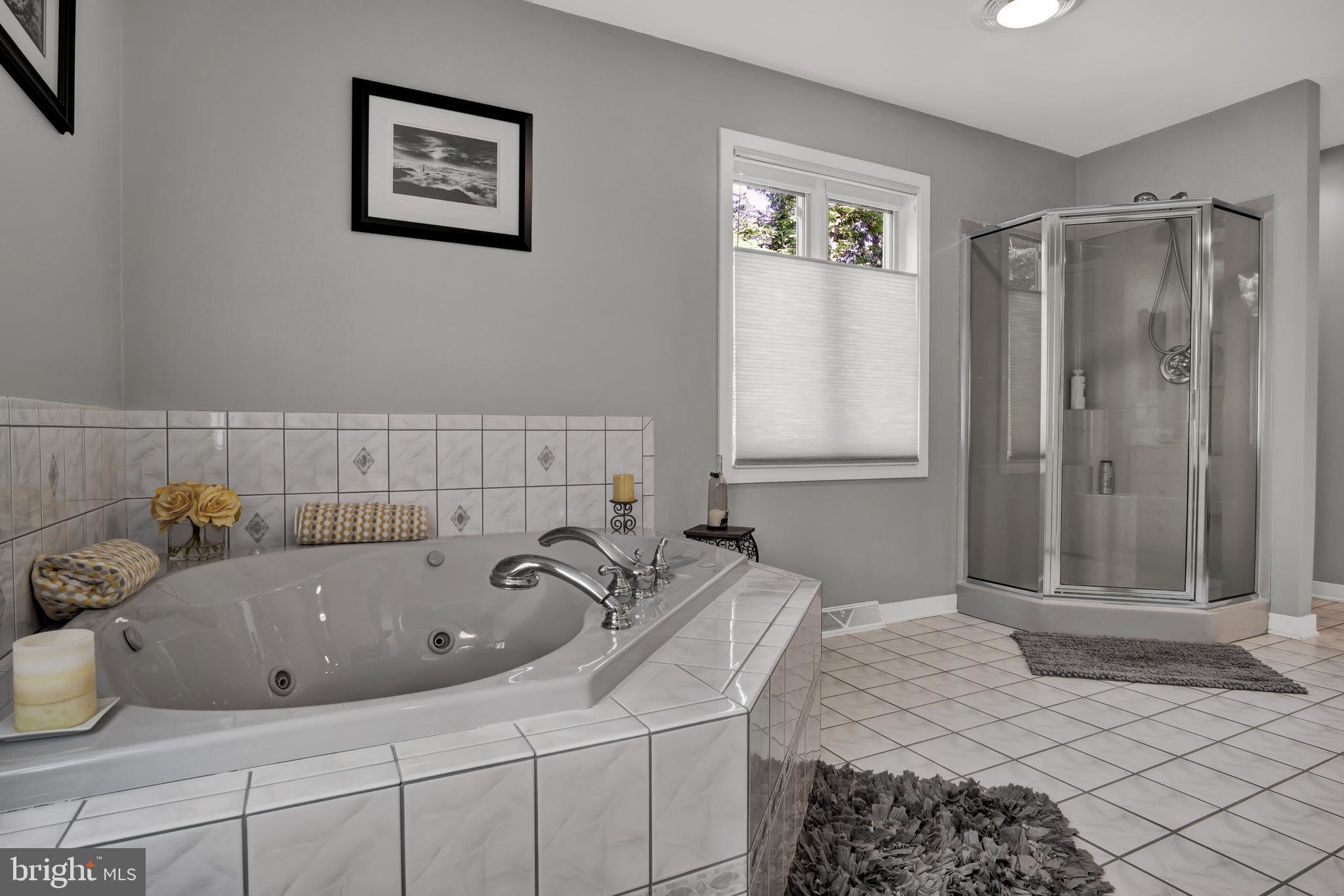 WINDSOR TWP - Residential