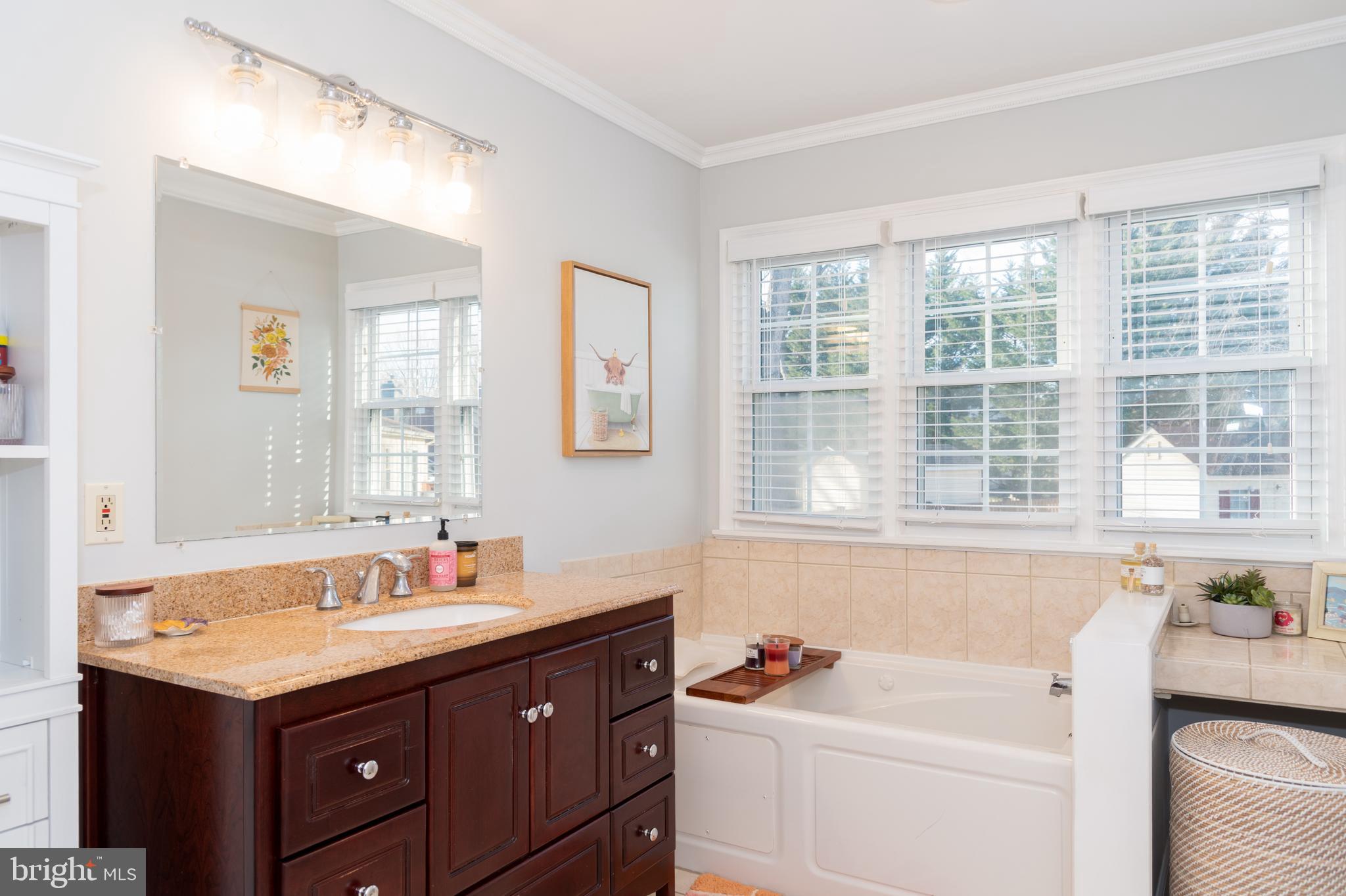 ANDOVER MEADOW - Residential