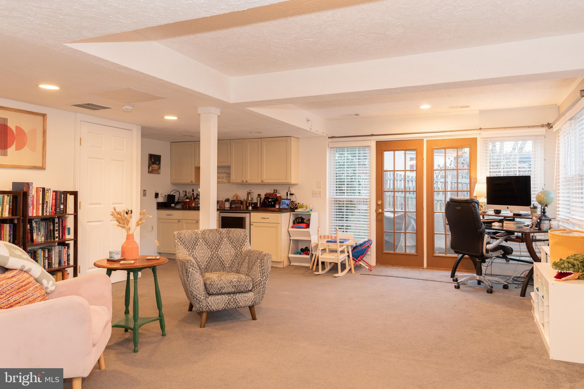 ANDOVER MEADOW - Residential