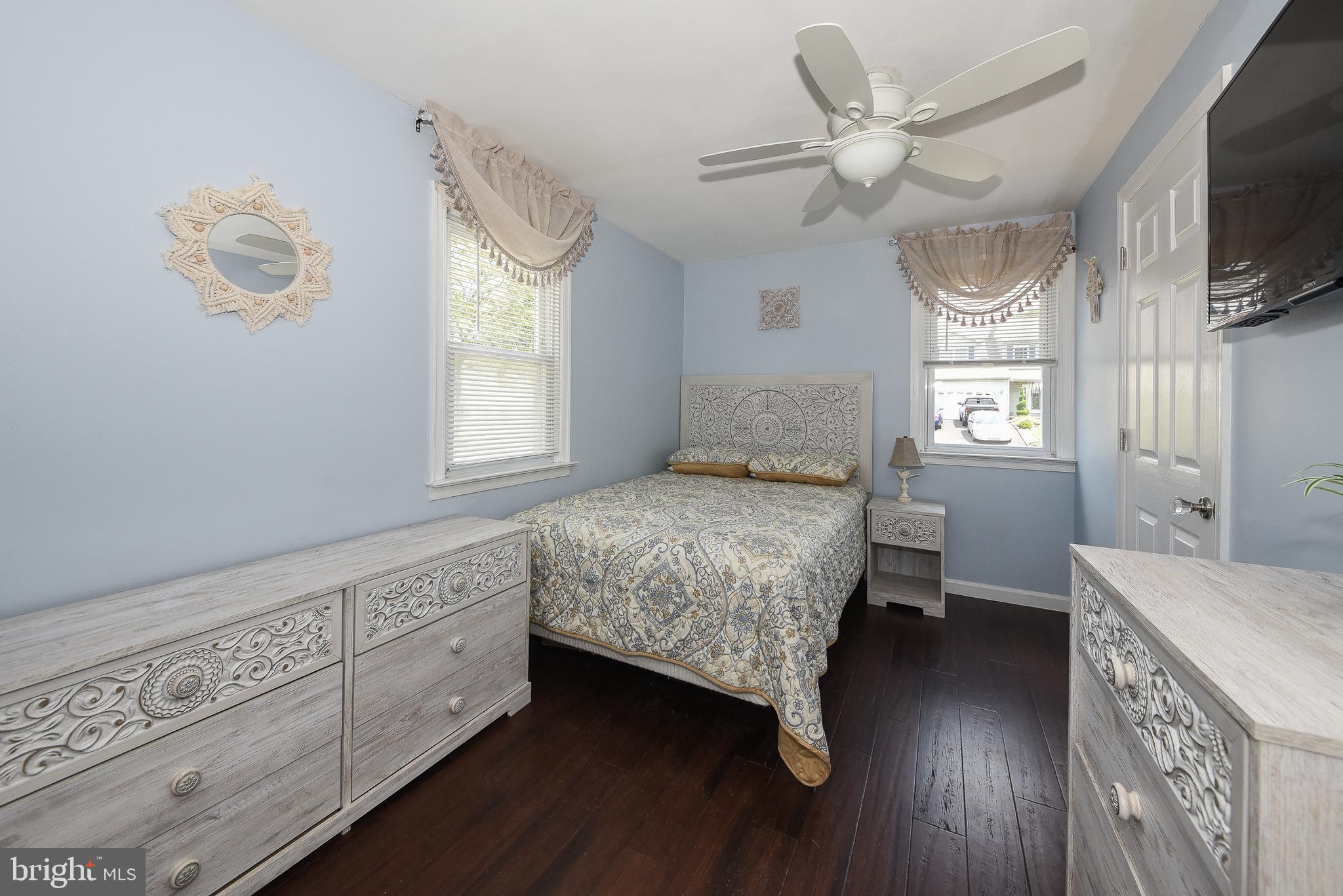 SHOEMAKER VIL - Residential