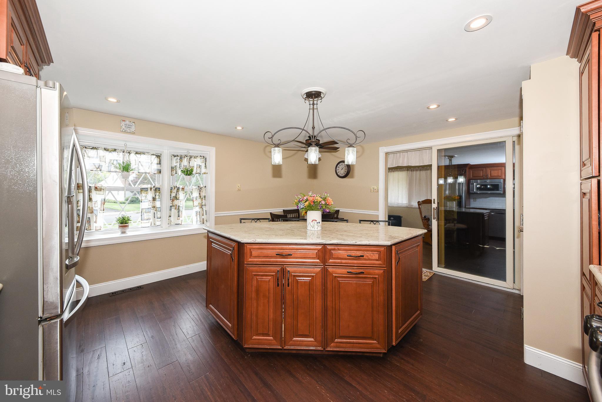 SHOEMAKER VIL - Residential