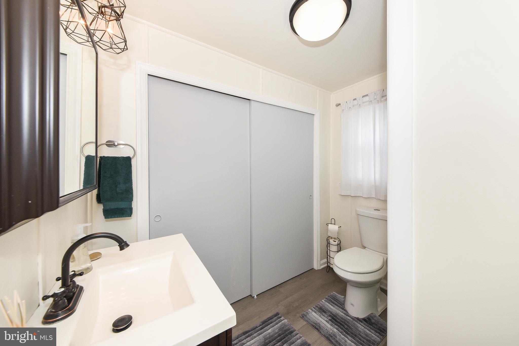 SHOEMAKER VIL - Residential