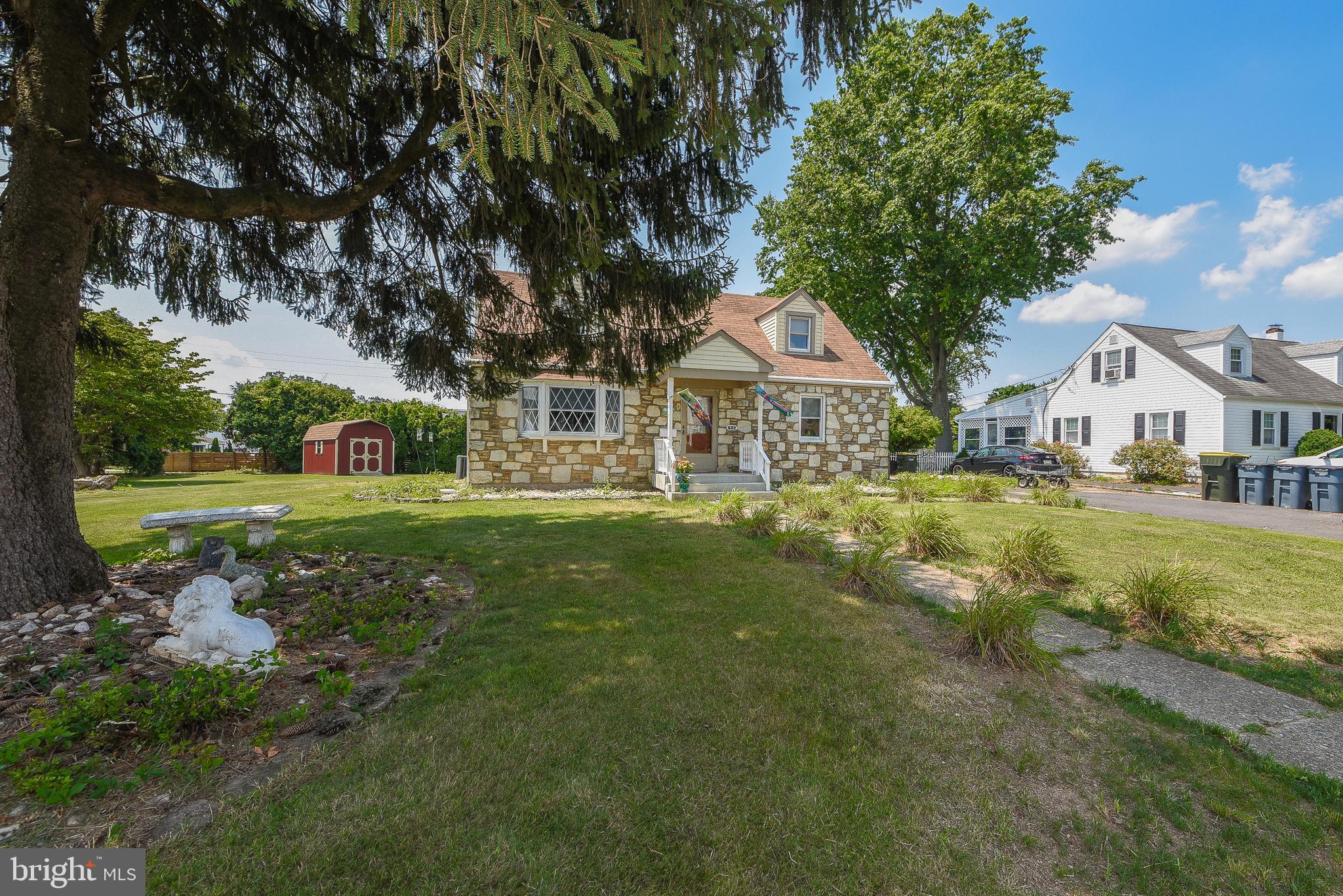 SHOEMAKER VIL - Residential