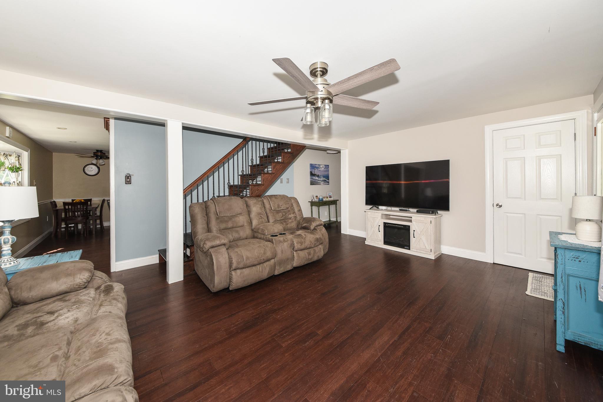 SHOEMAKER VIL - Residential