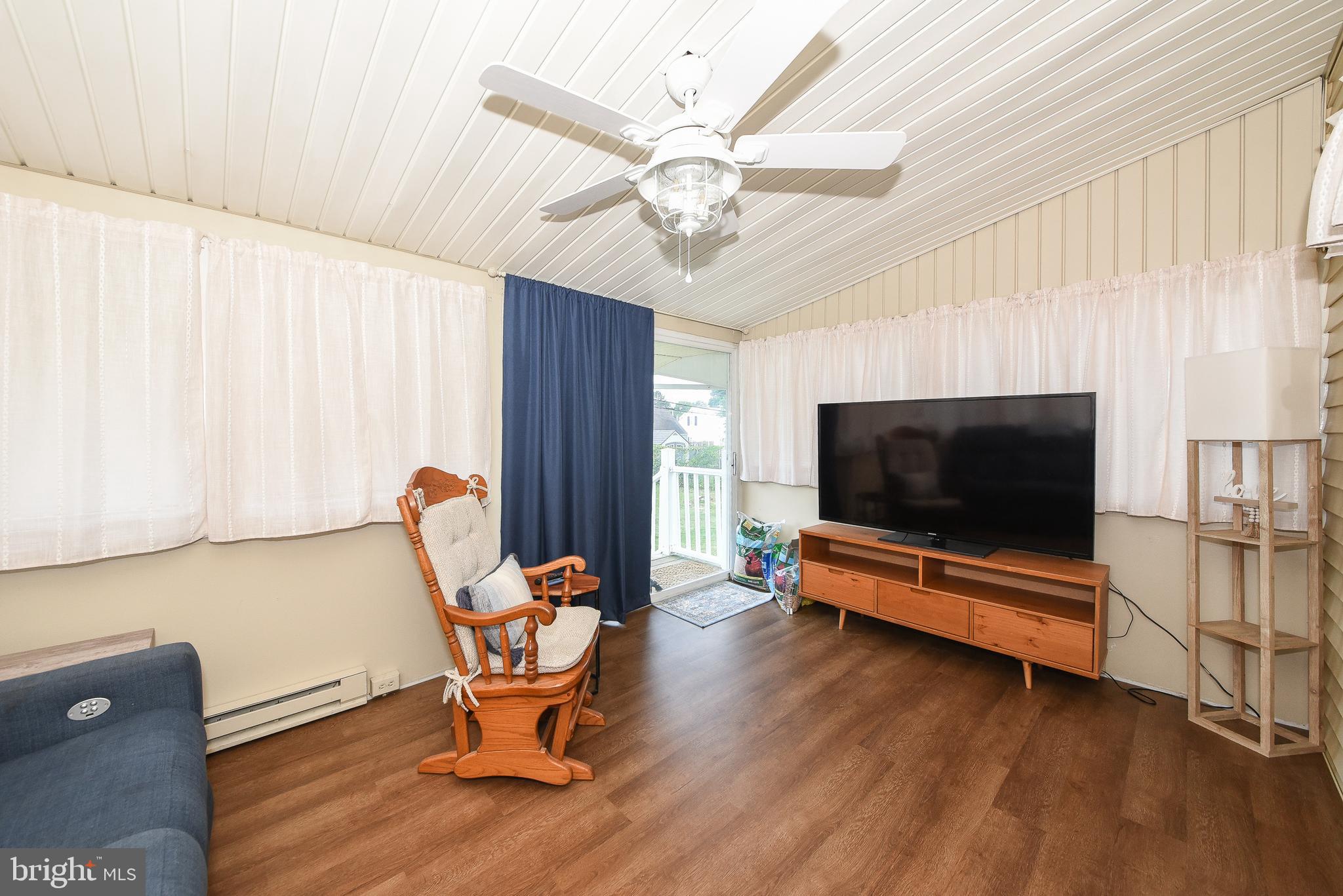 SHOEMAKER VIL - Residential