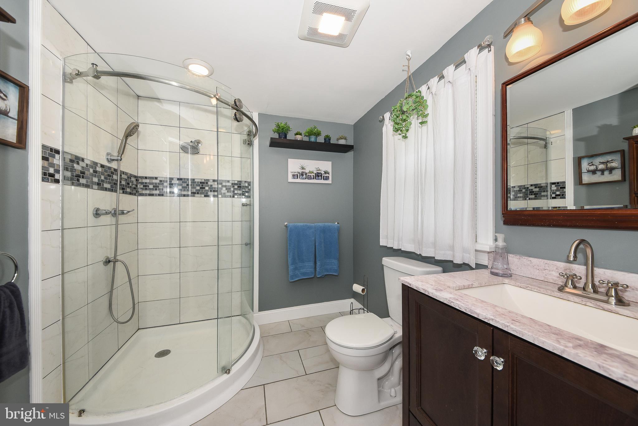 SHOEMAKER VIL - Residential