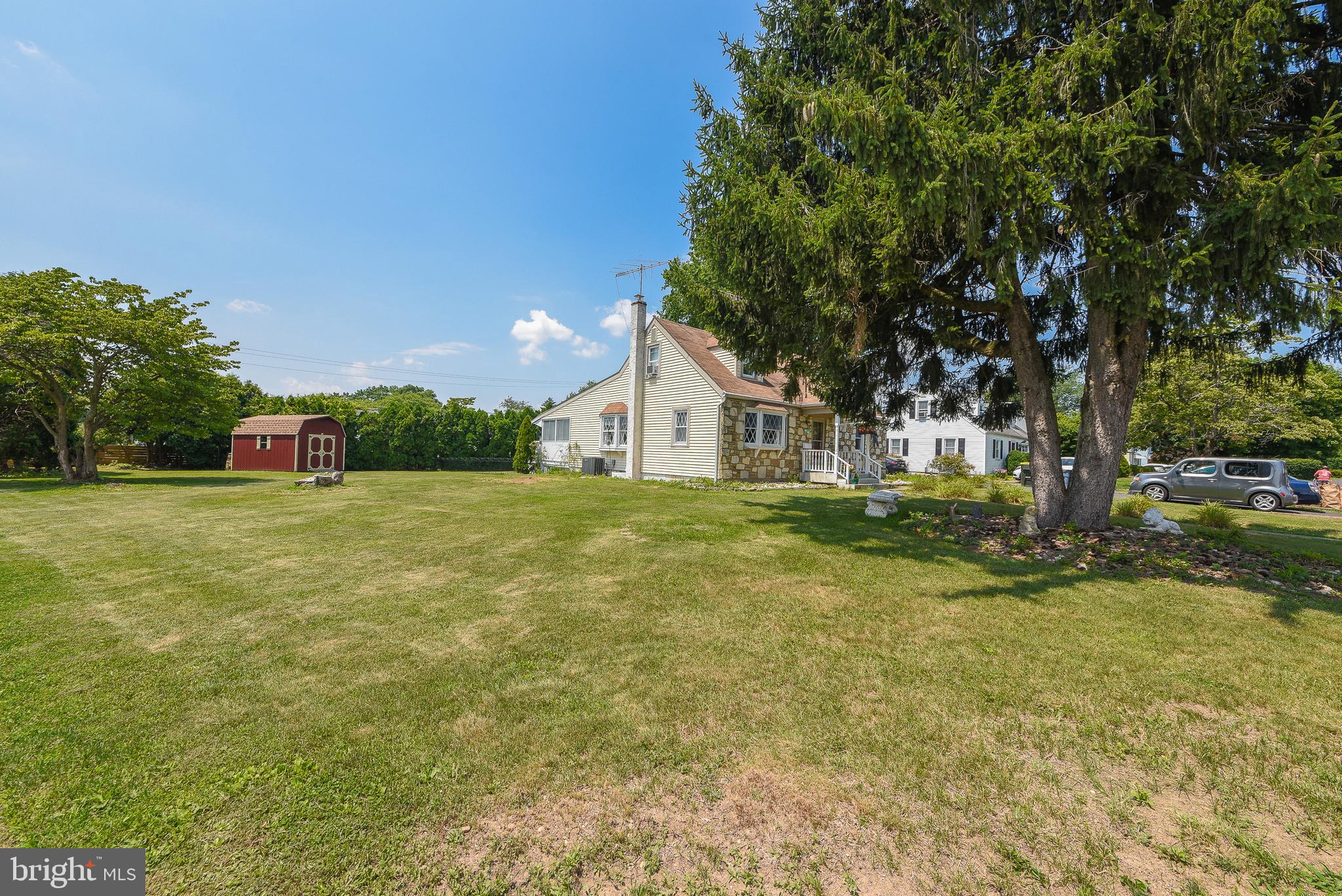 SHOEMAKER VIL - Residential