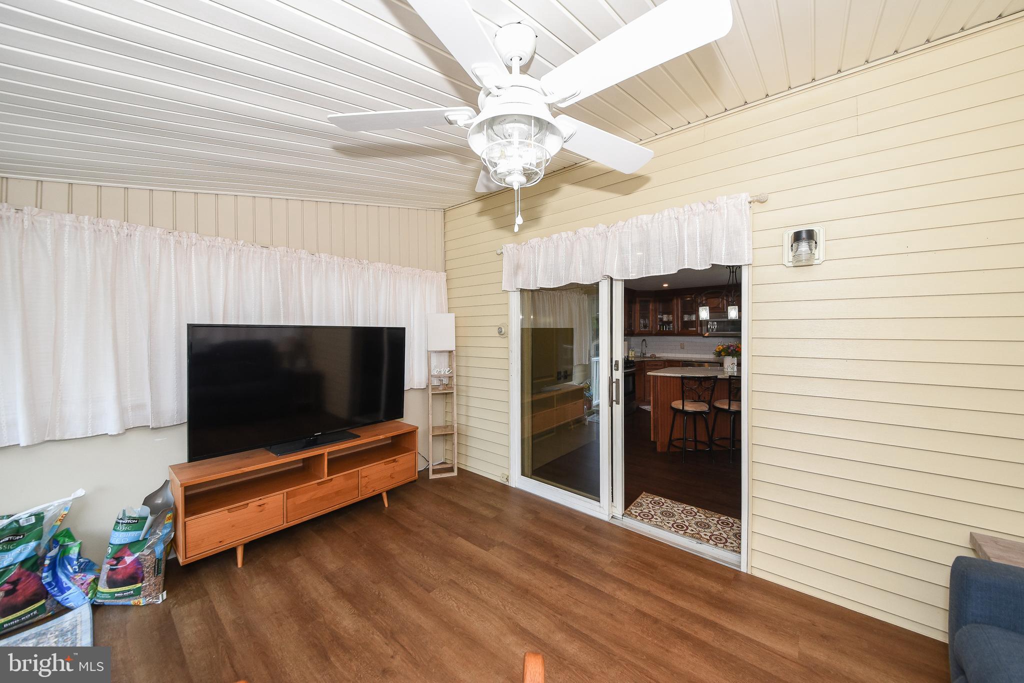 SHOEMAKER VIL - Residential