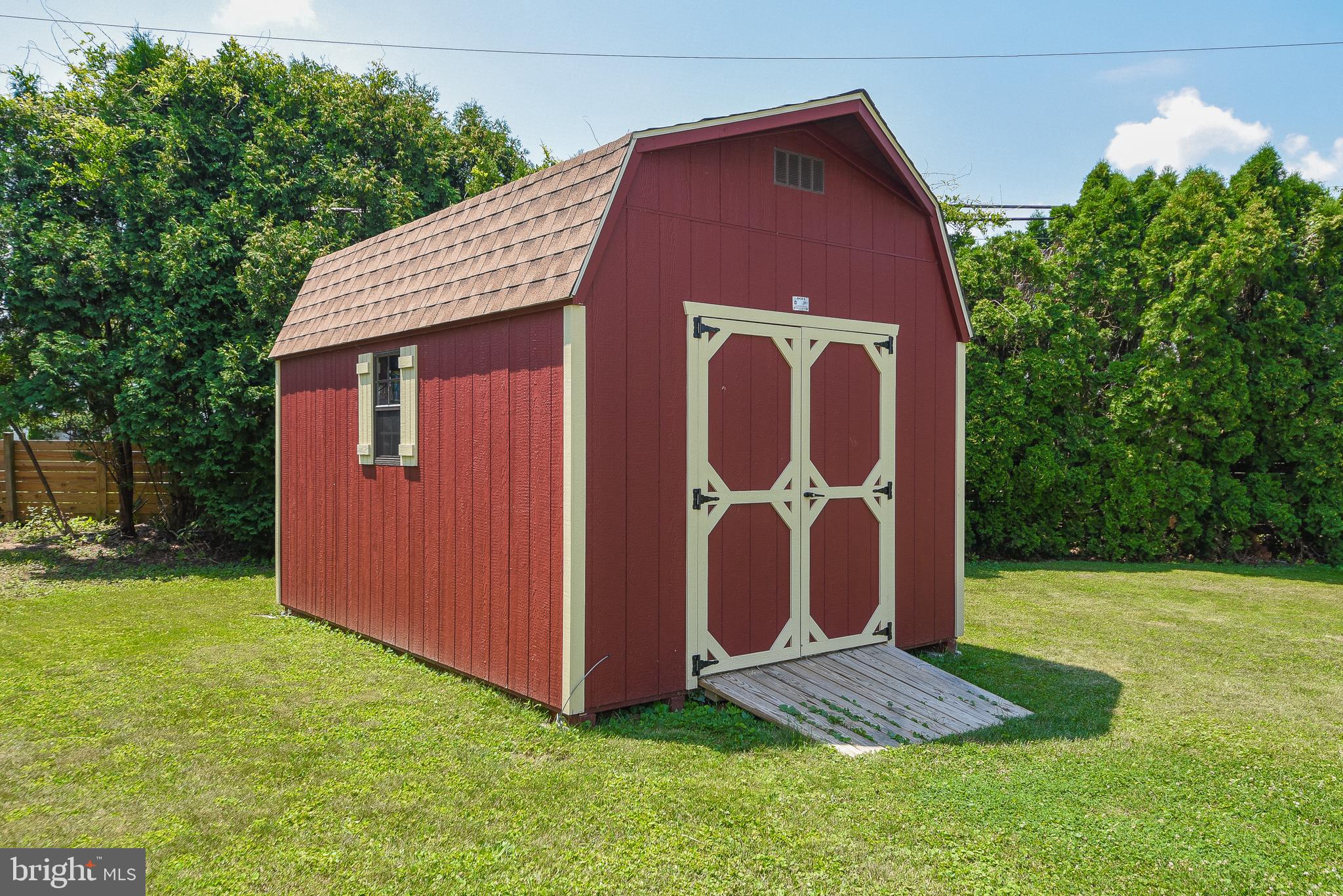 SHOEMAKER VIL - Residential