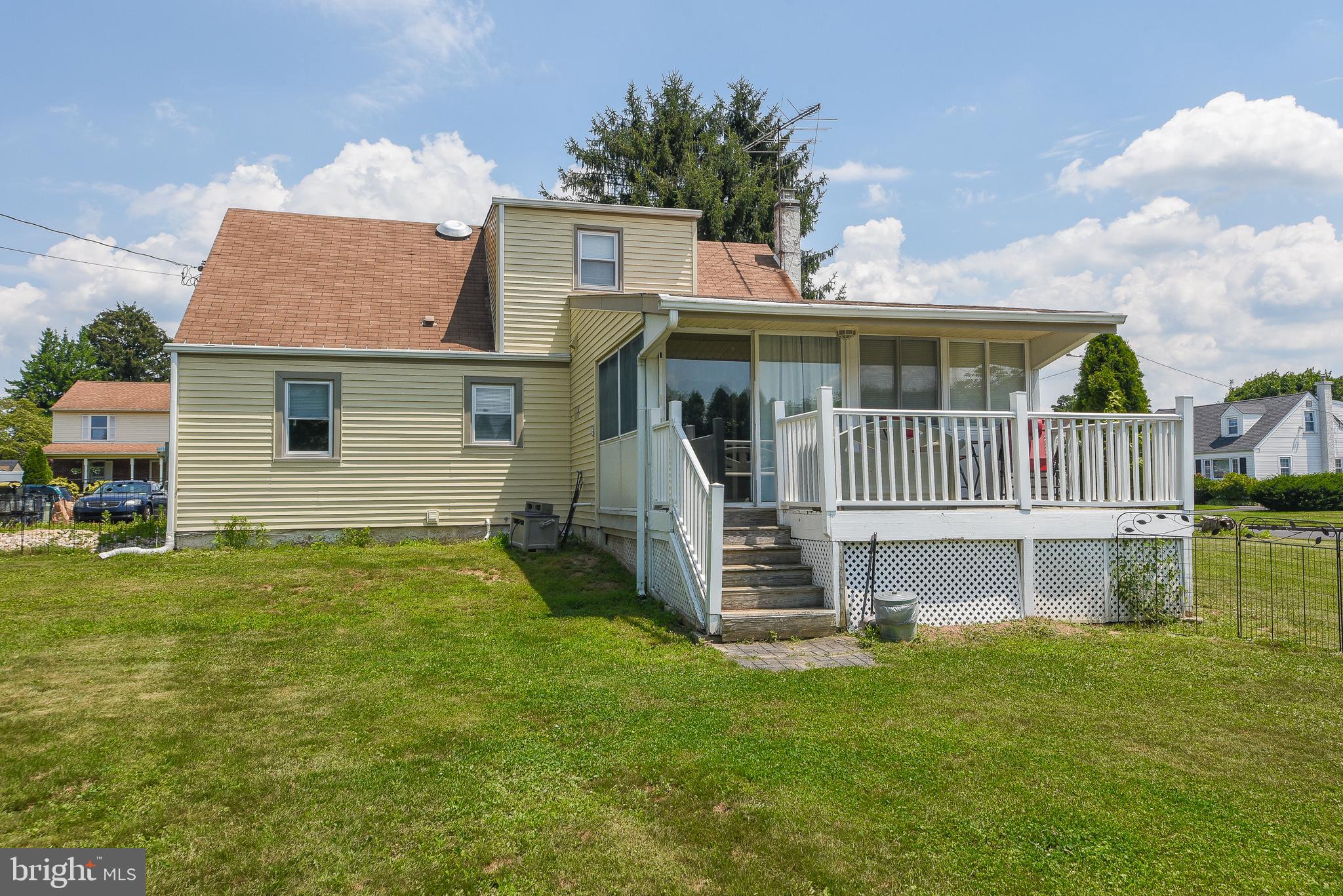 SHOEMAKER VIL - Residential