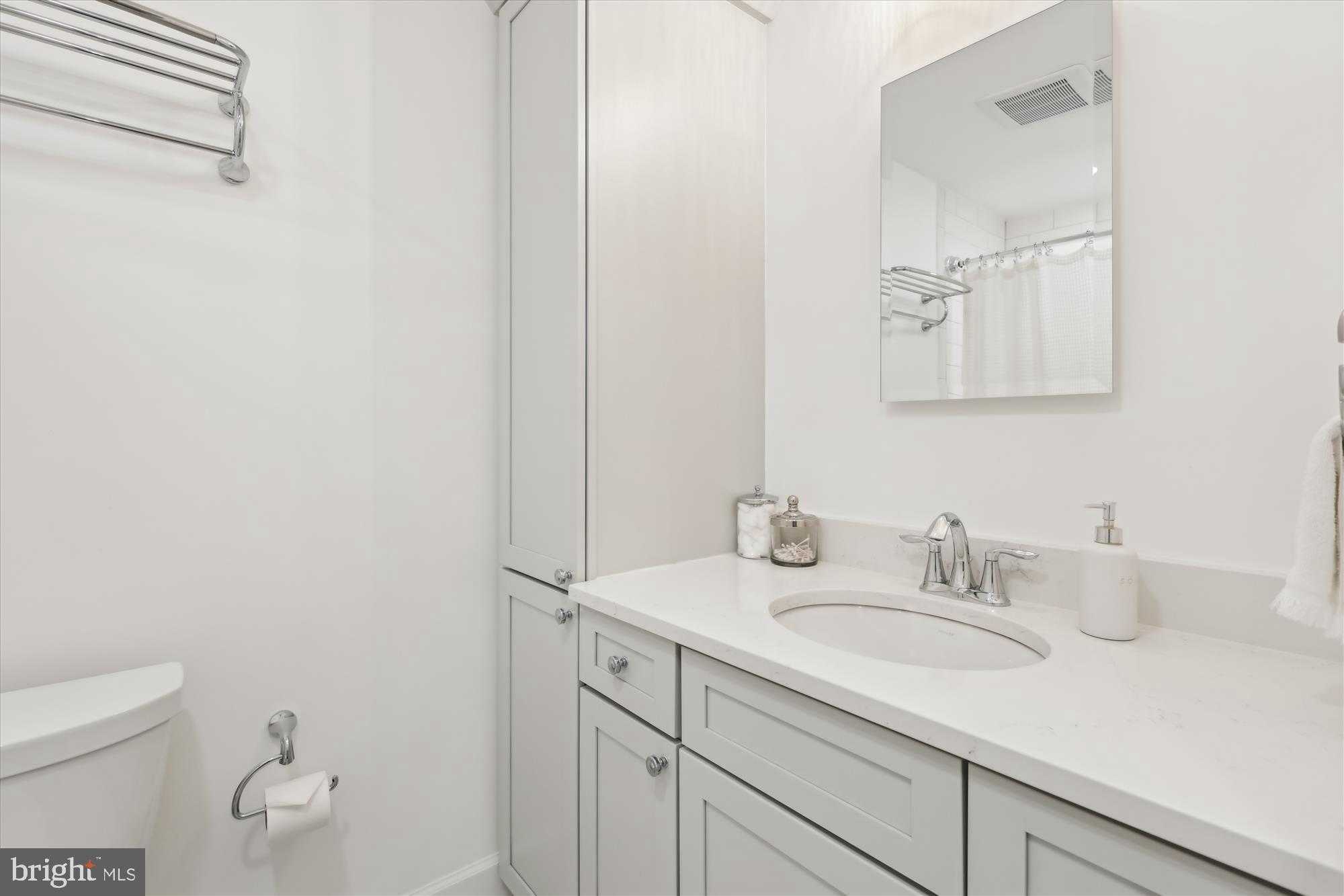 RESTON LAKEPORT - Residential Lease