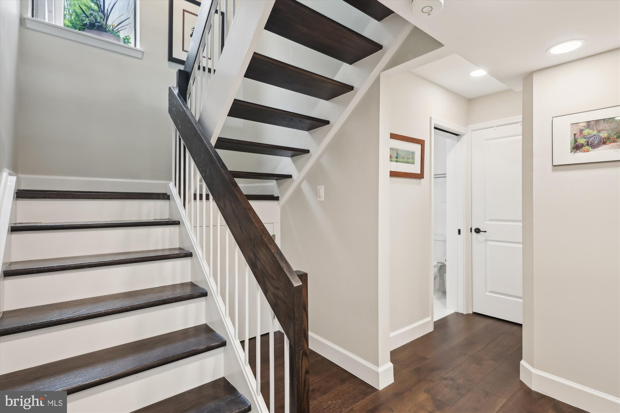 RESTON LAKEPORT - Residential Lease