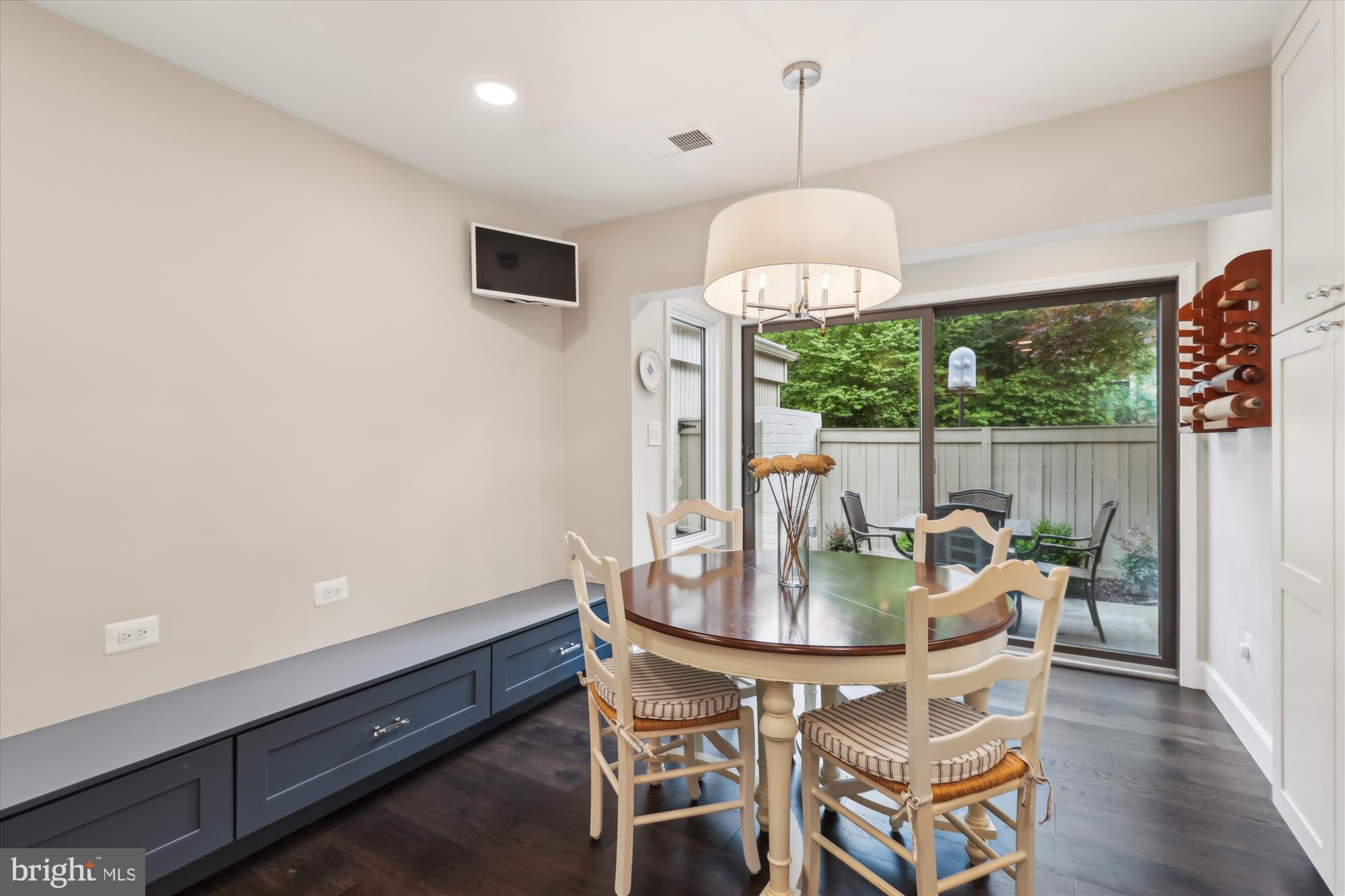 RESTON LAKEPORT - Residential Lease