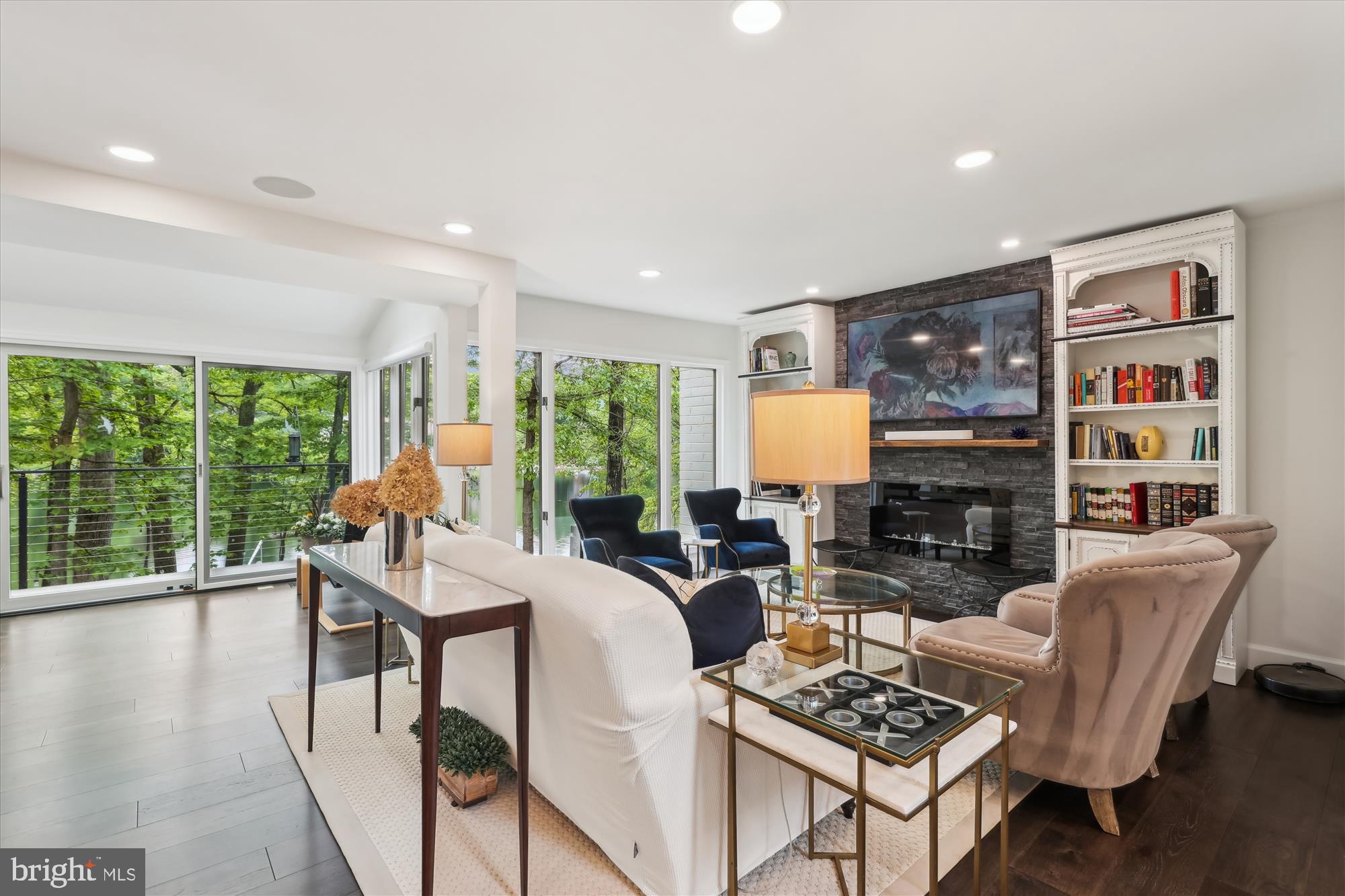 RESTON LAKEPORT - Residential Lease