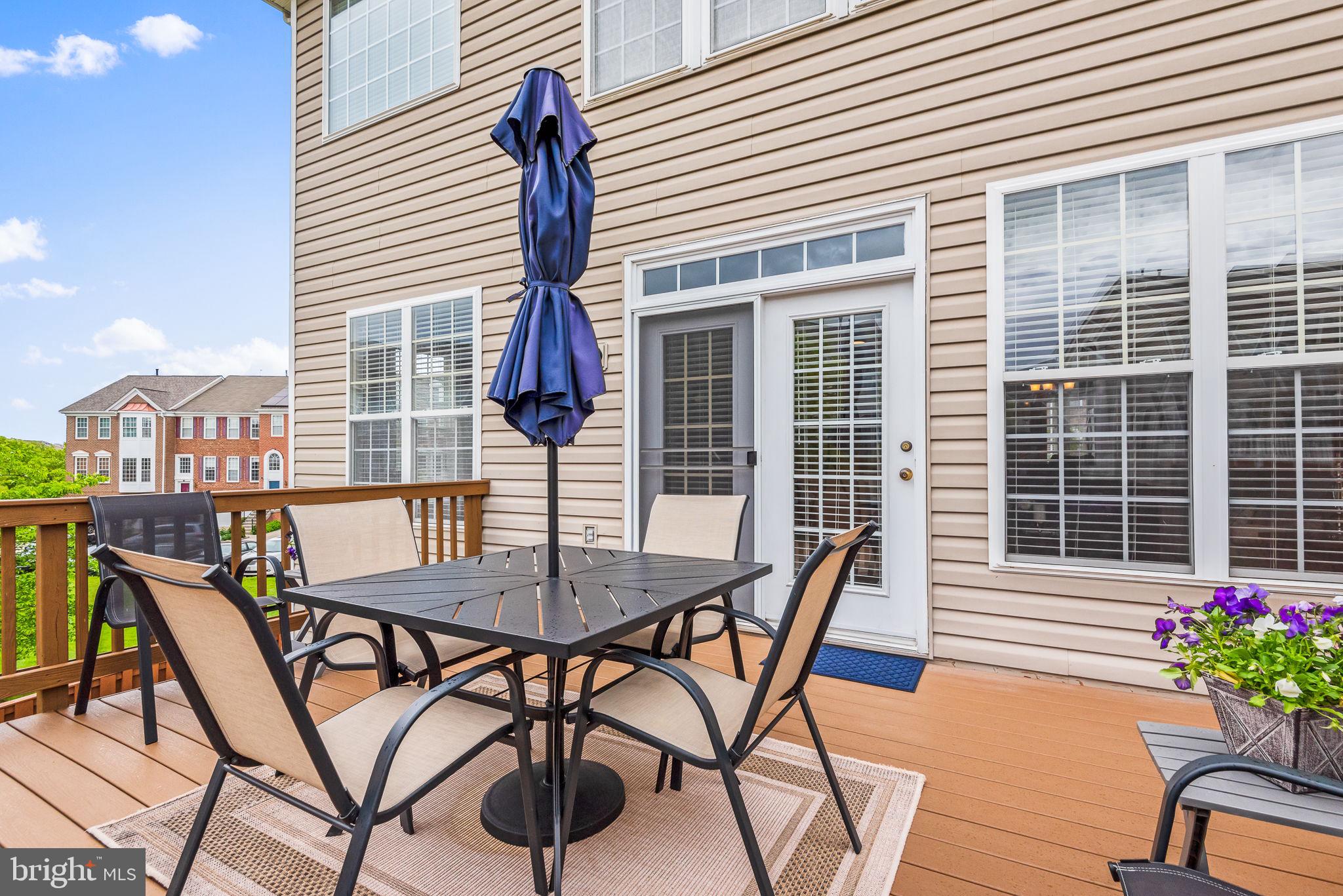 TALL OAKS - Residential