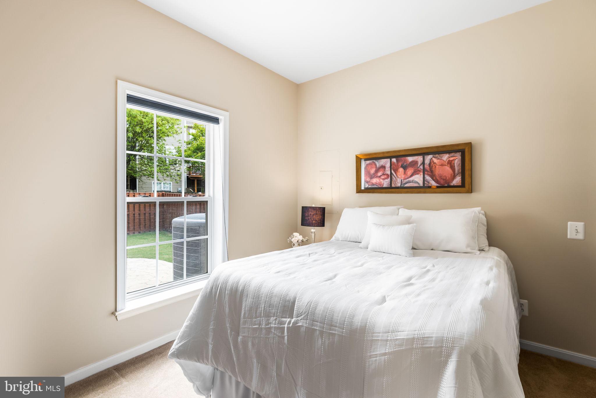 TALL OAKS - Residential