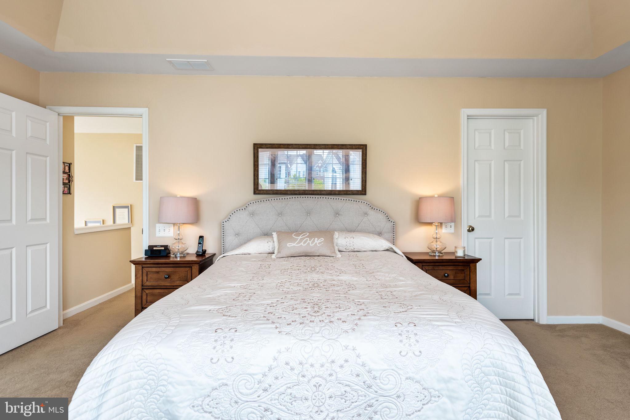 TALL OAKS - Residential