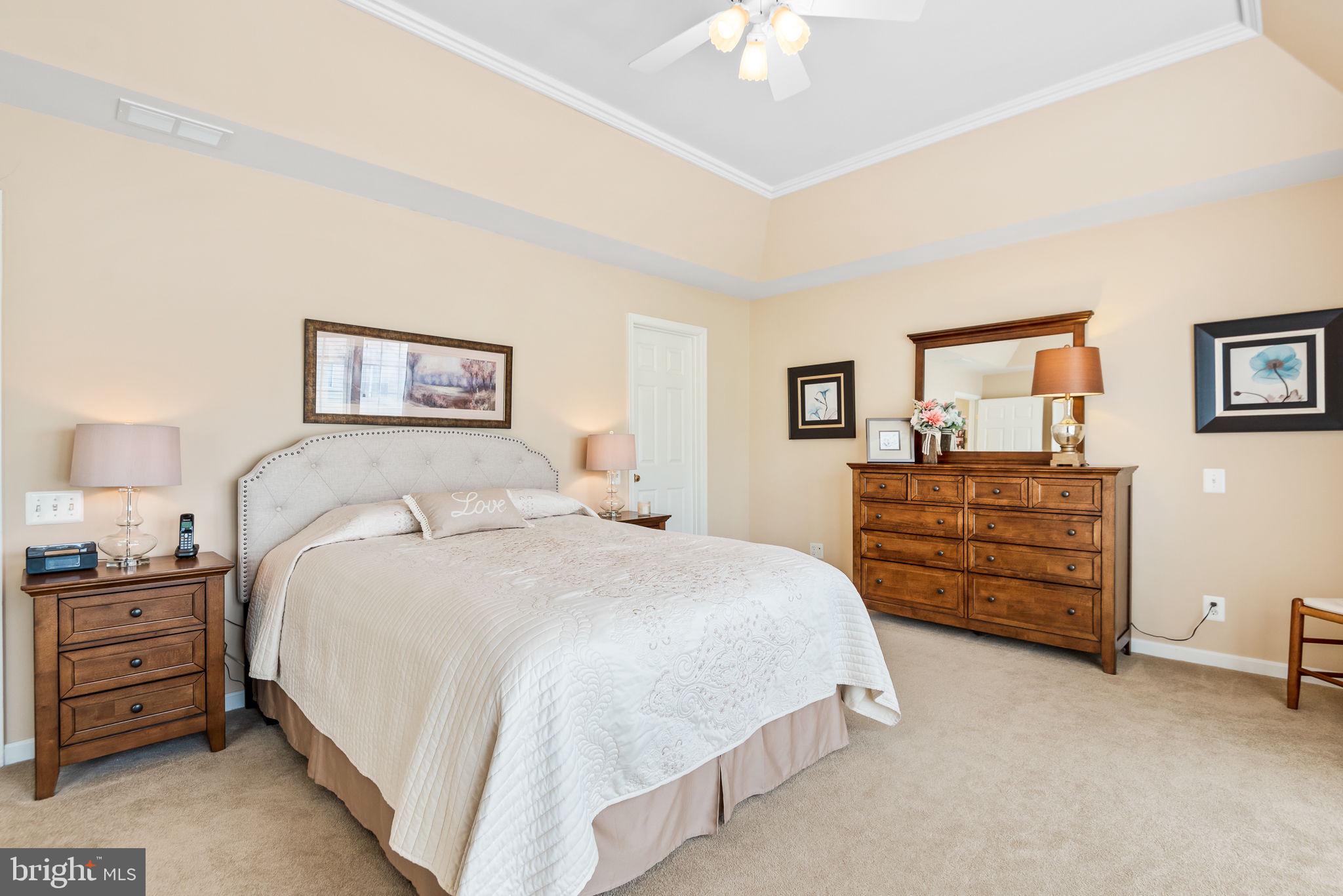 TALL OAKS - Residential