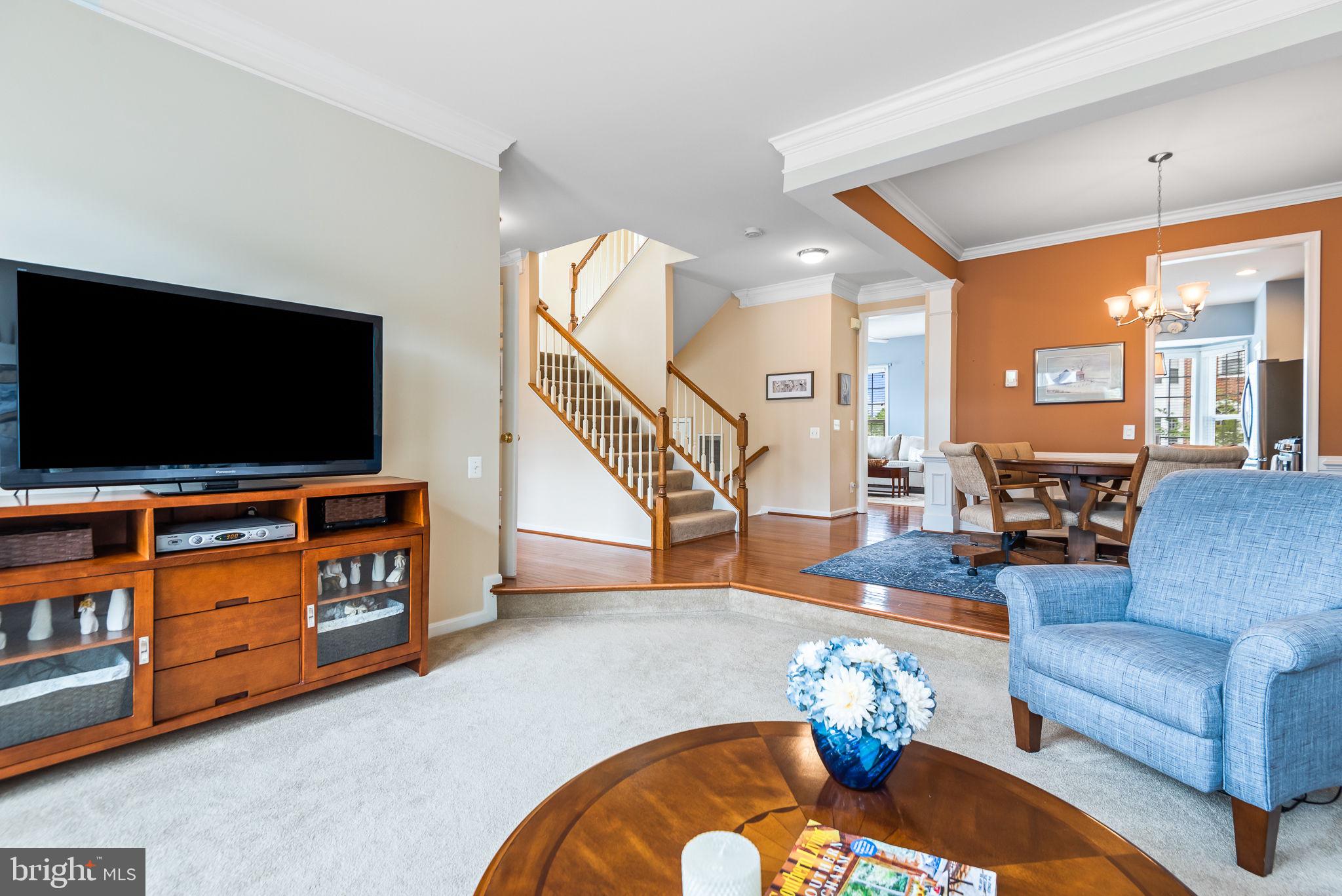 TALL OAKS - Residential