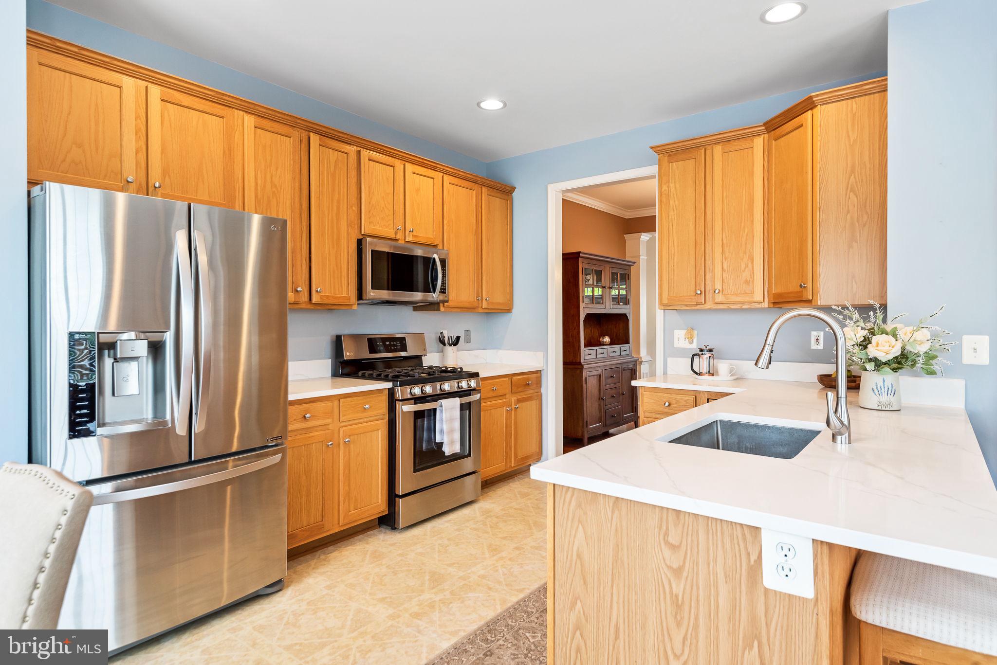 TALL OAKS - Residential