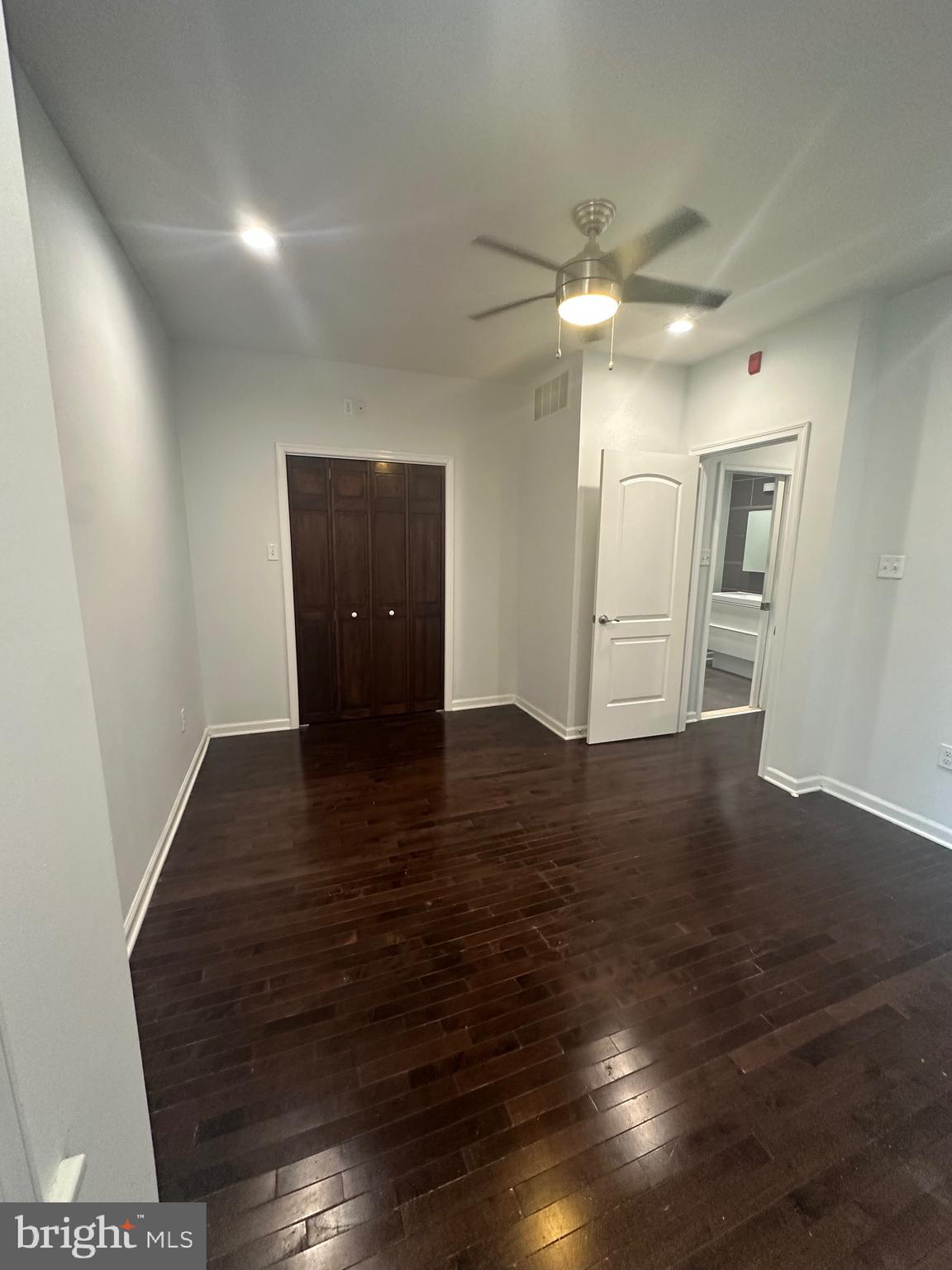 OLDE KENSINGTON - Residential Lease