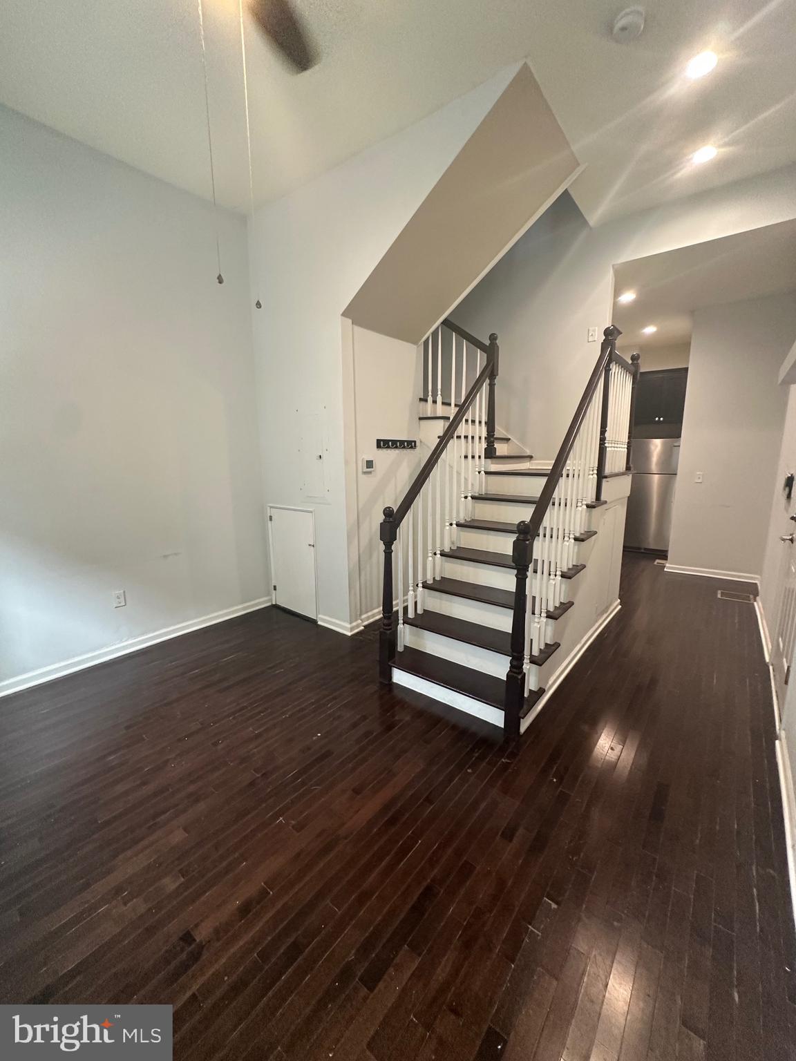 OLDE KENSINGTON - Residential Lease