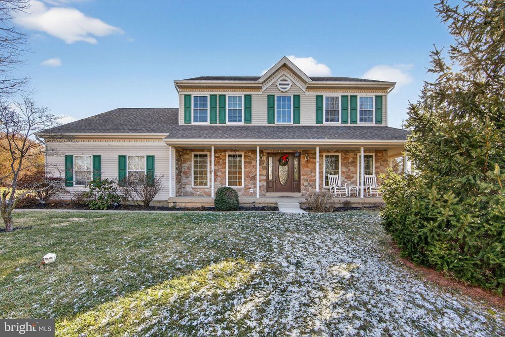 Photo of 110 Persimmon Drive, COLLEGEVILLE, PA 19426 (MLS # PAMC2164730)