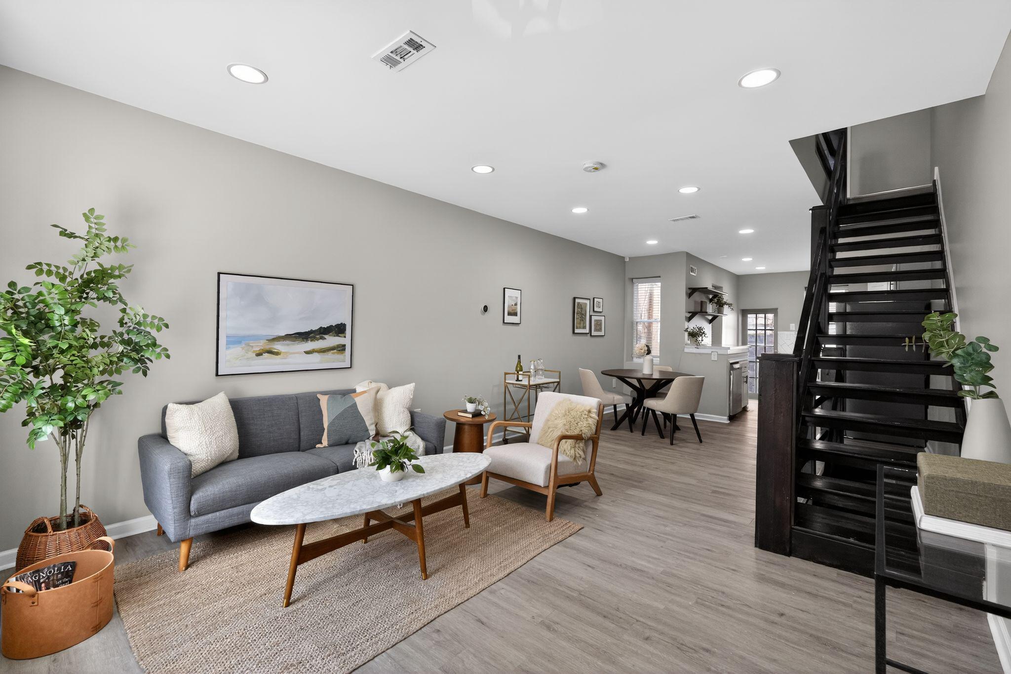 POINT BREEZE - Residential