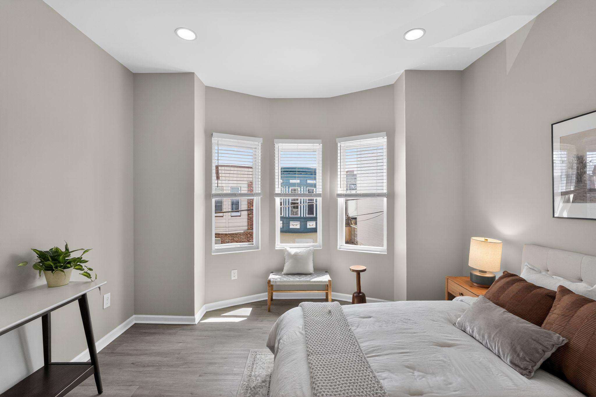 POINT BREEZE - Residential