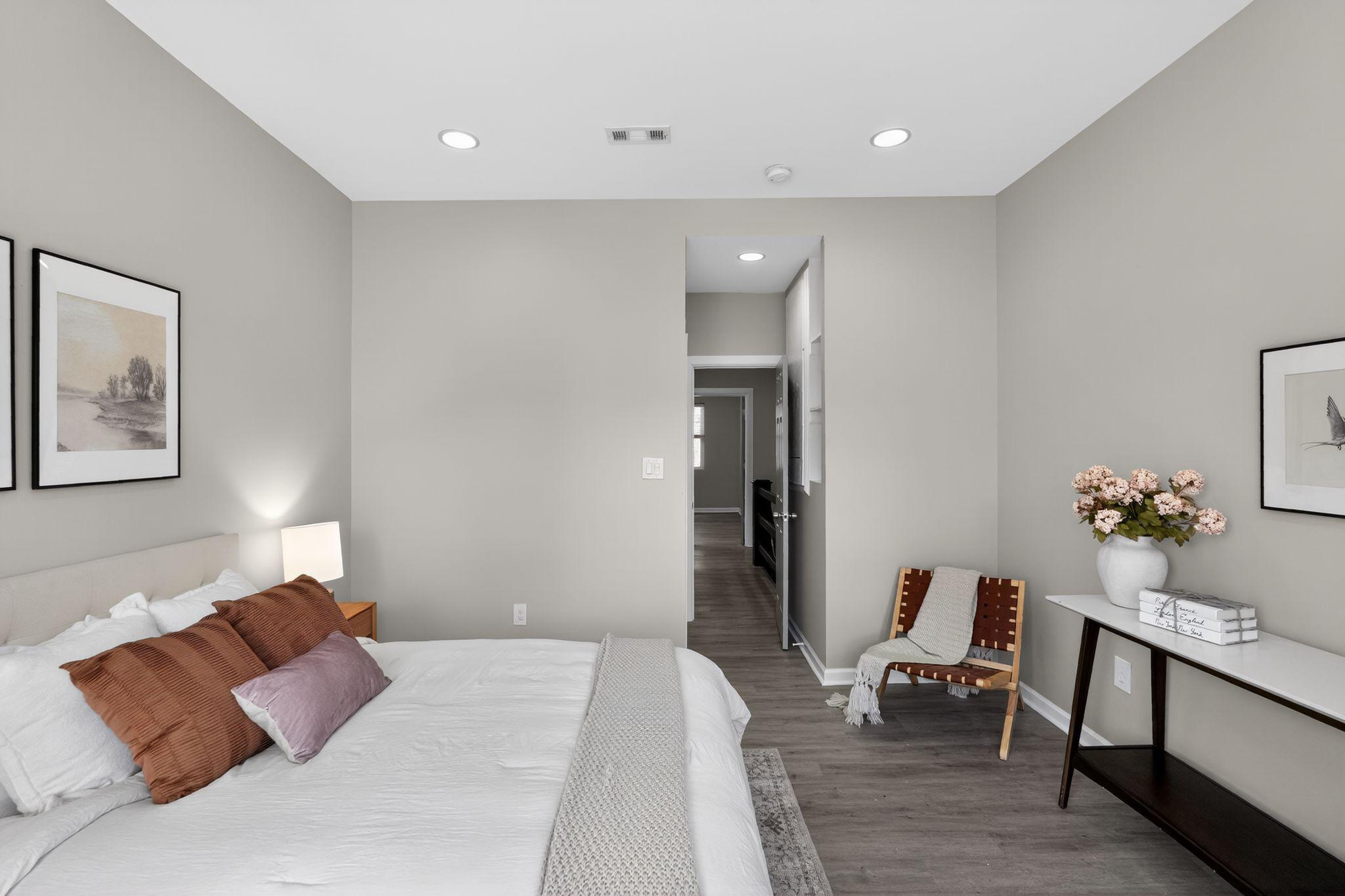 POINT BREEZE - Residential