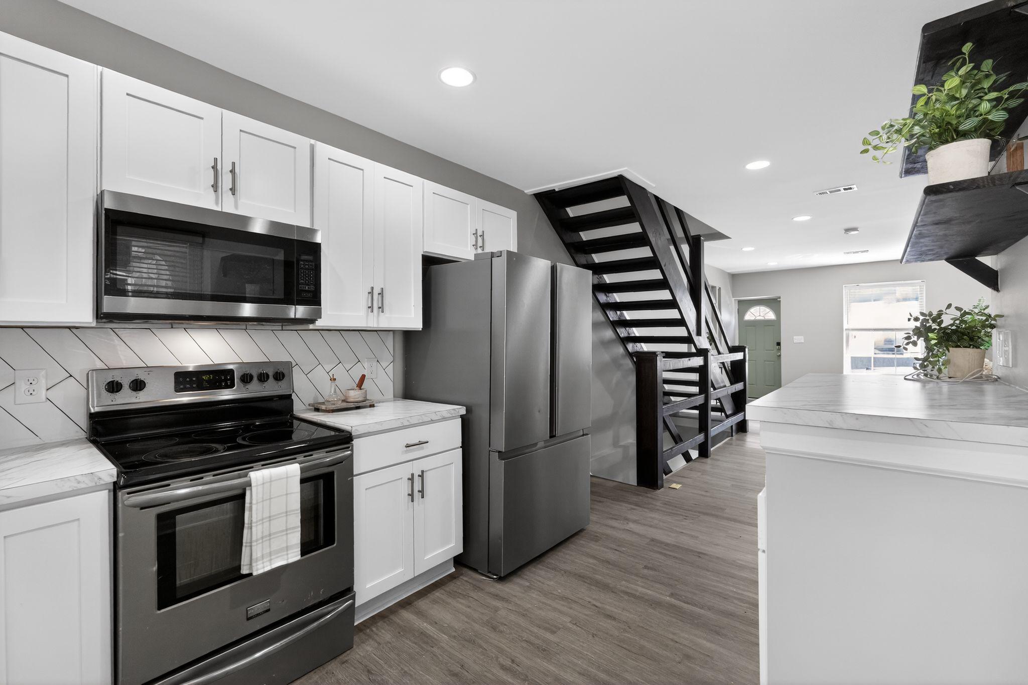 POINT BREEZE - Residential