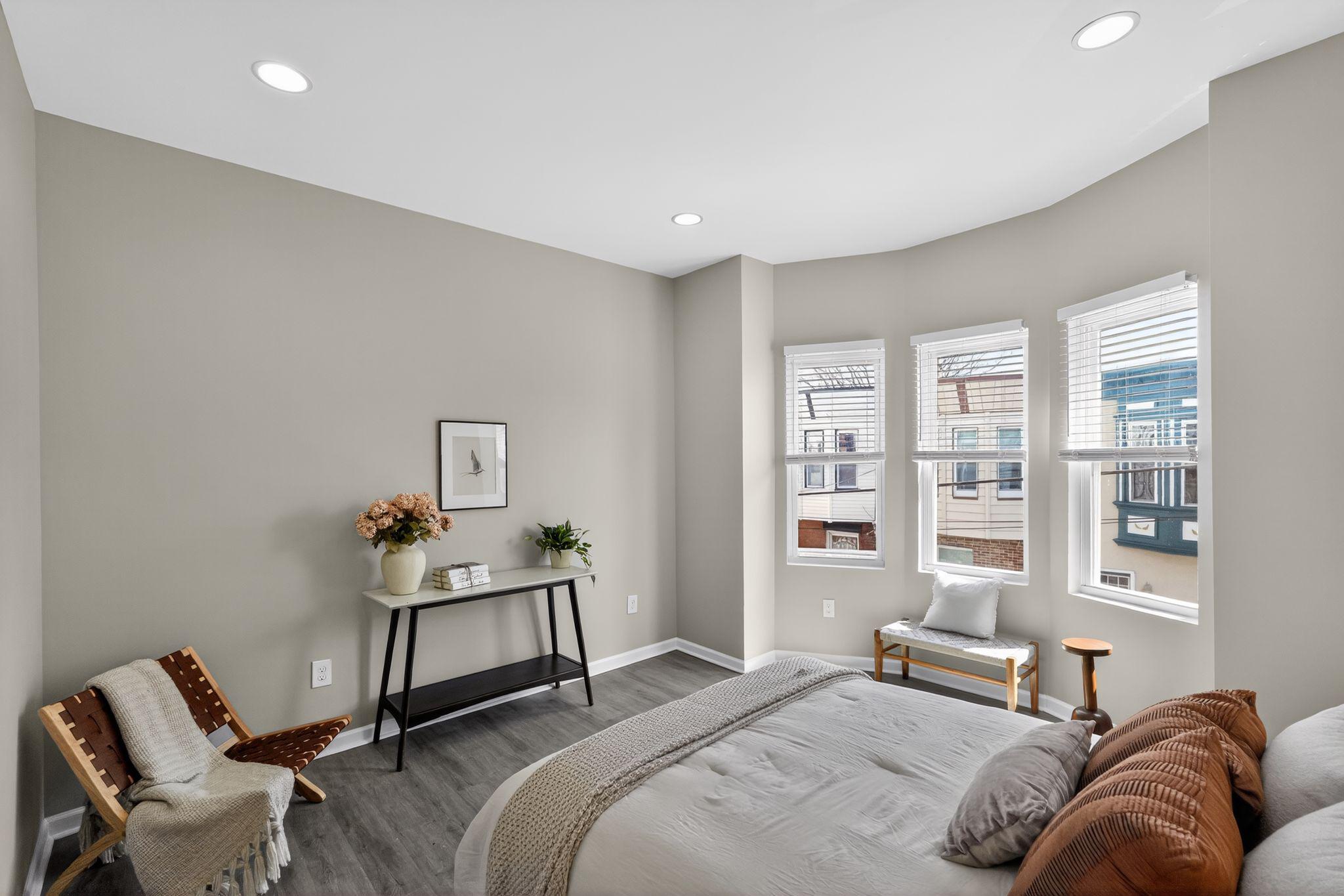 POINT BREEZE - Residential