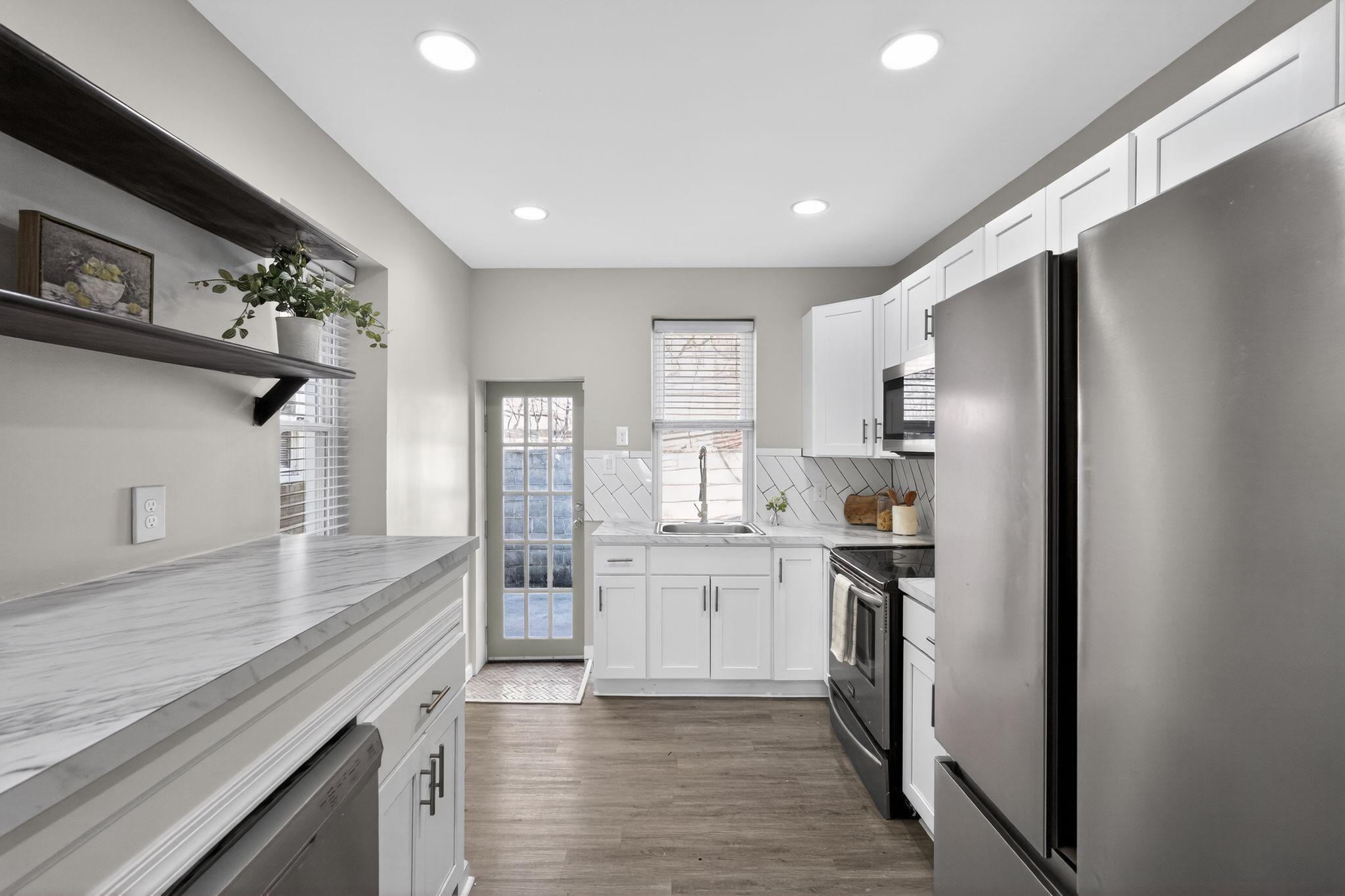 POINT BREEZE - Residential