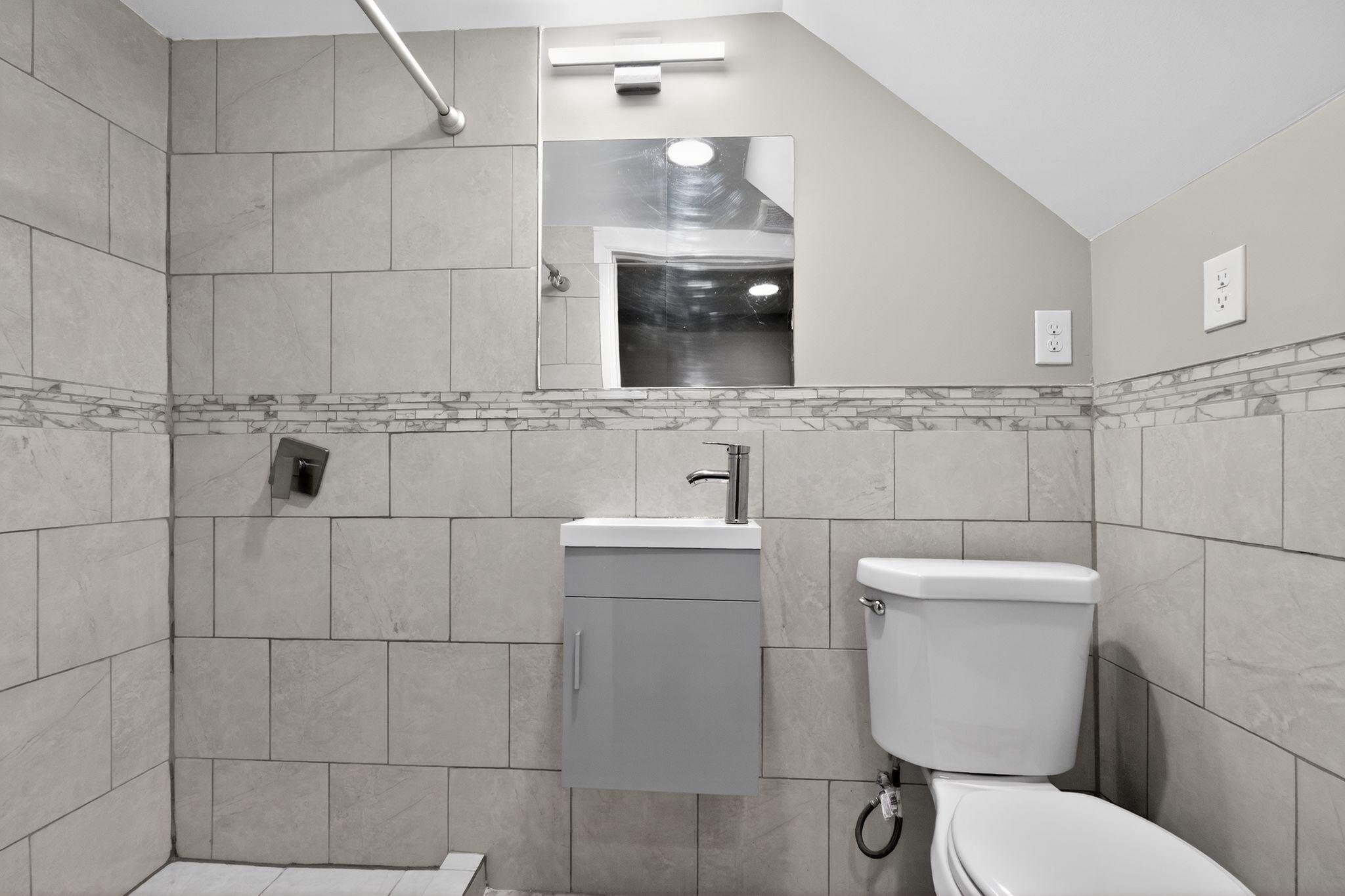 POINT BREEZE - Residential