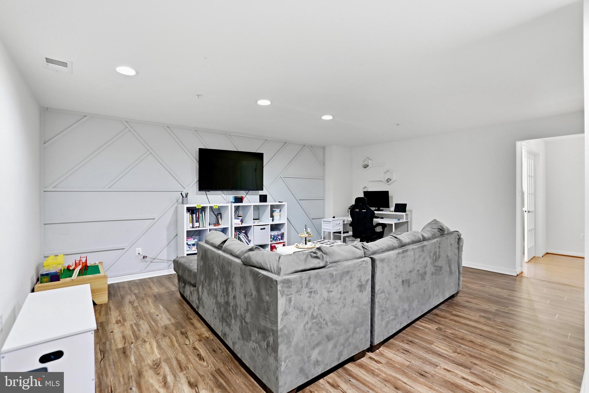 BRUNSWICK CROSSING - Residential