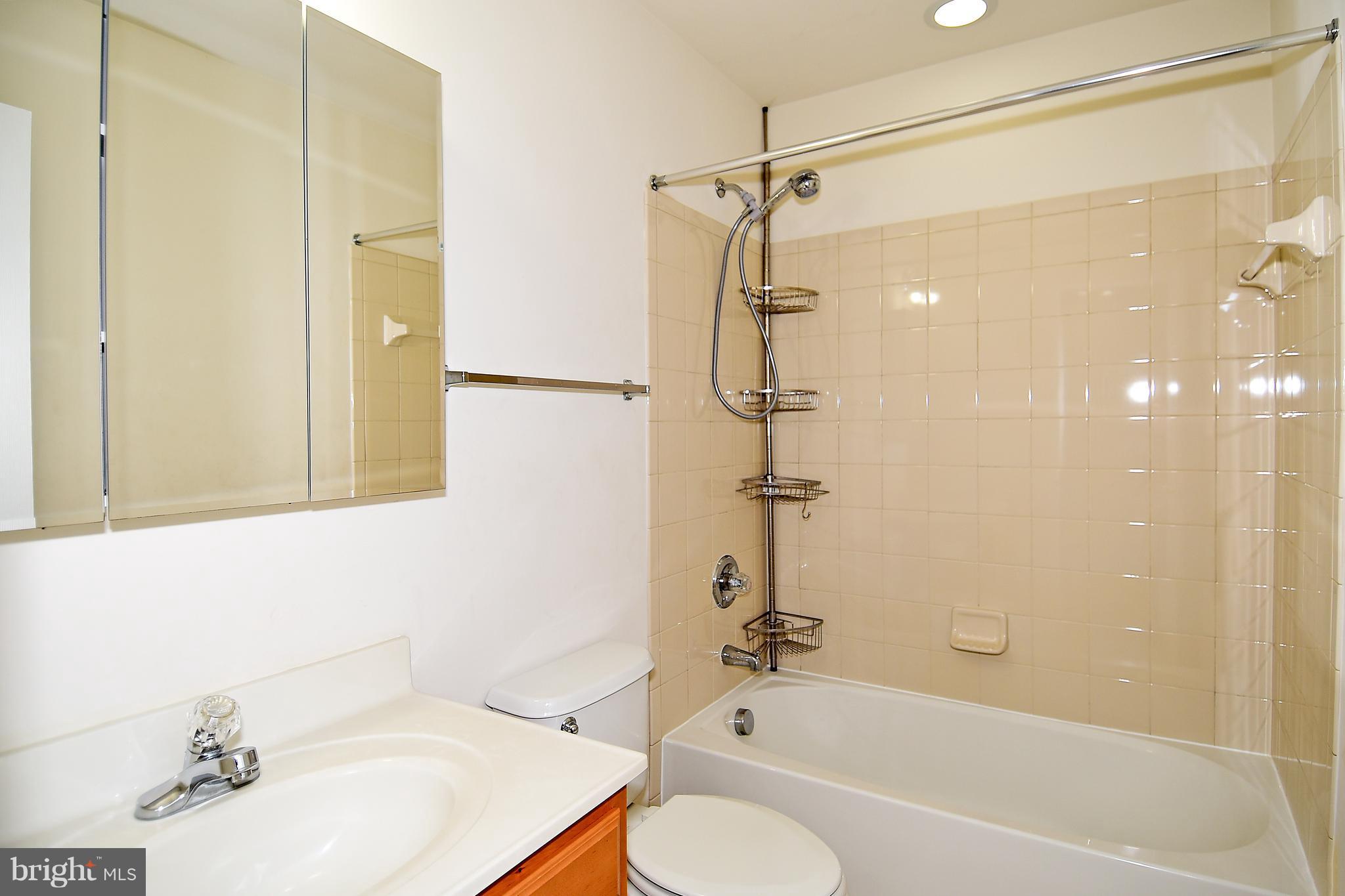 RIPPON LANDING - Residential Lease