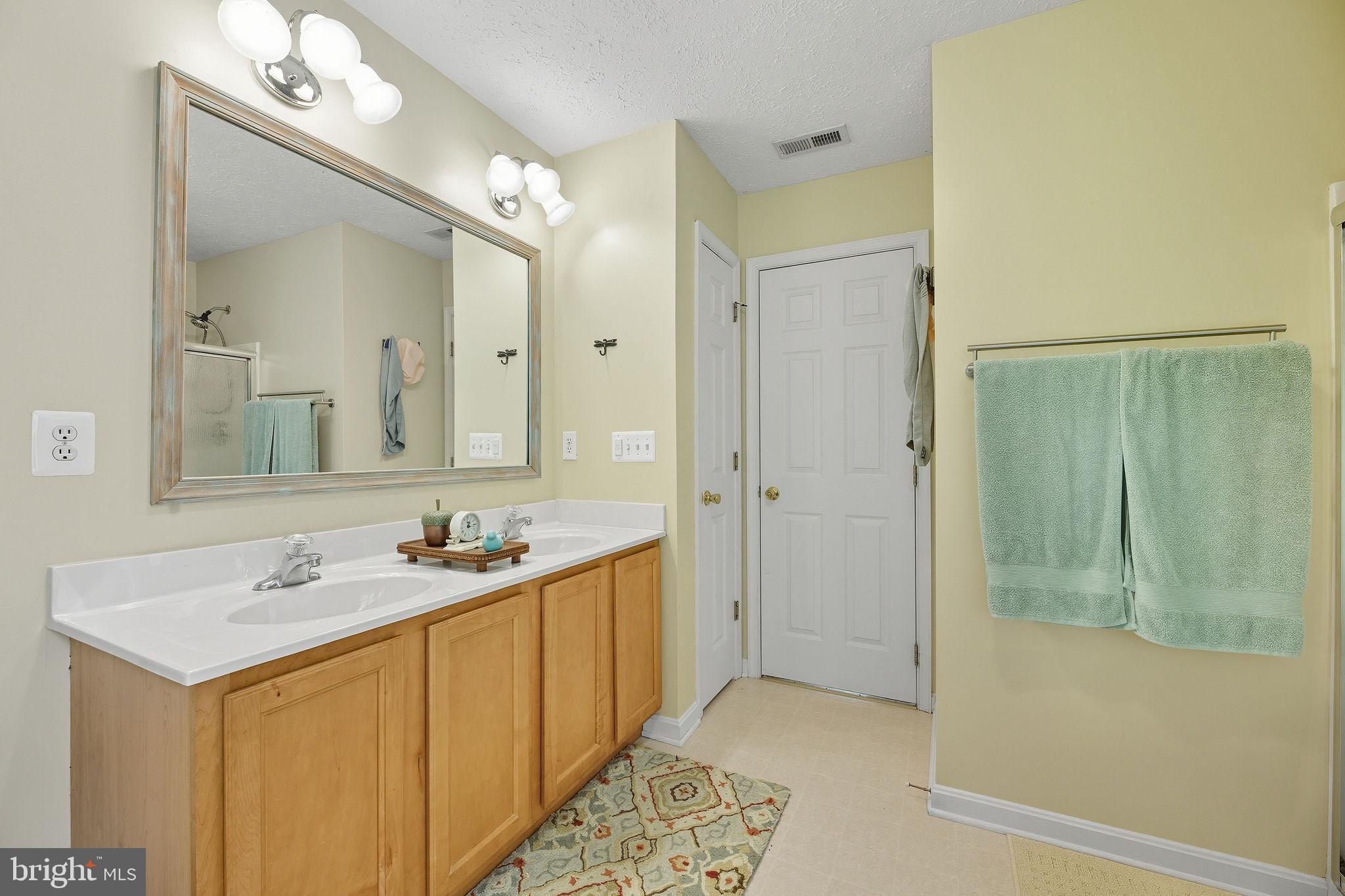 WILLOW WOODS - Residential