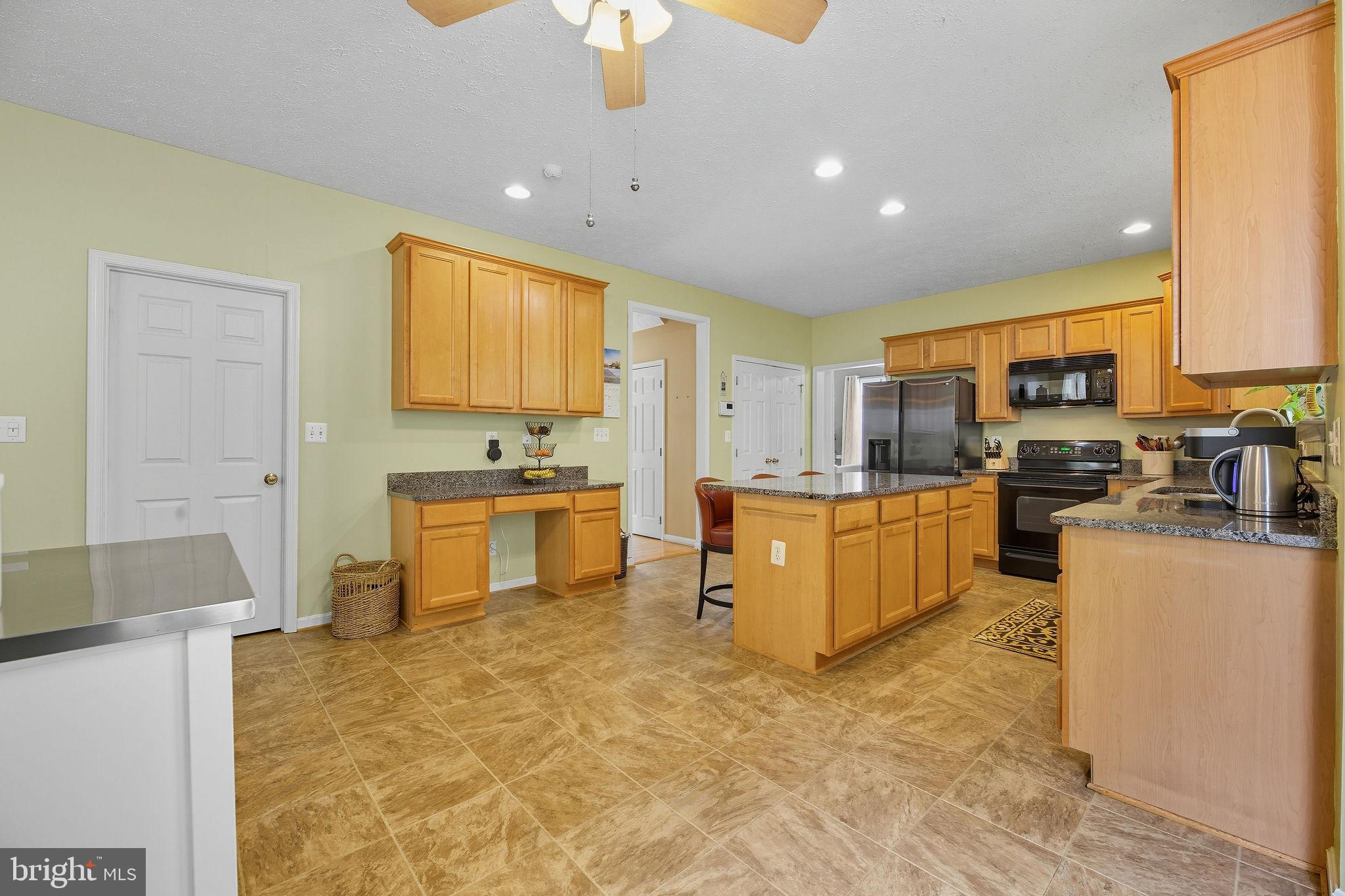 WILLOW WOODS - Residential